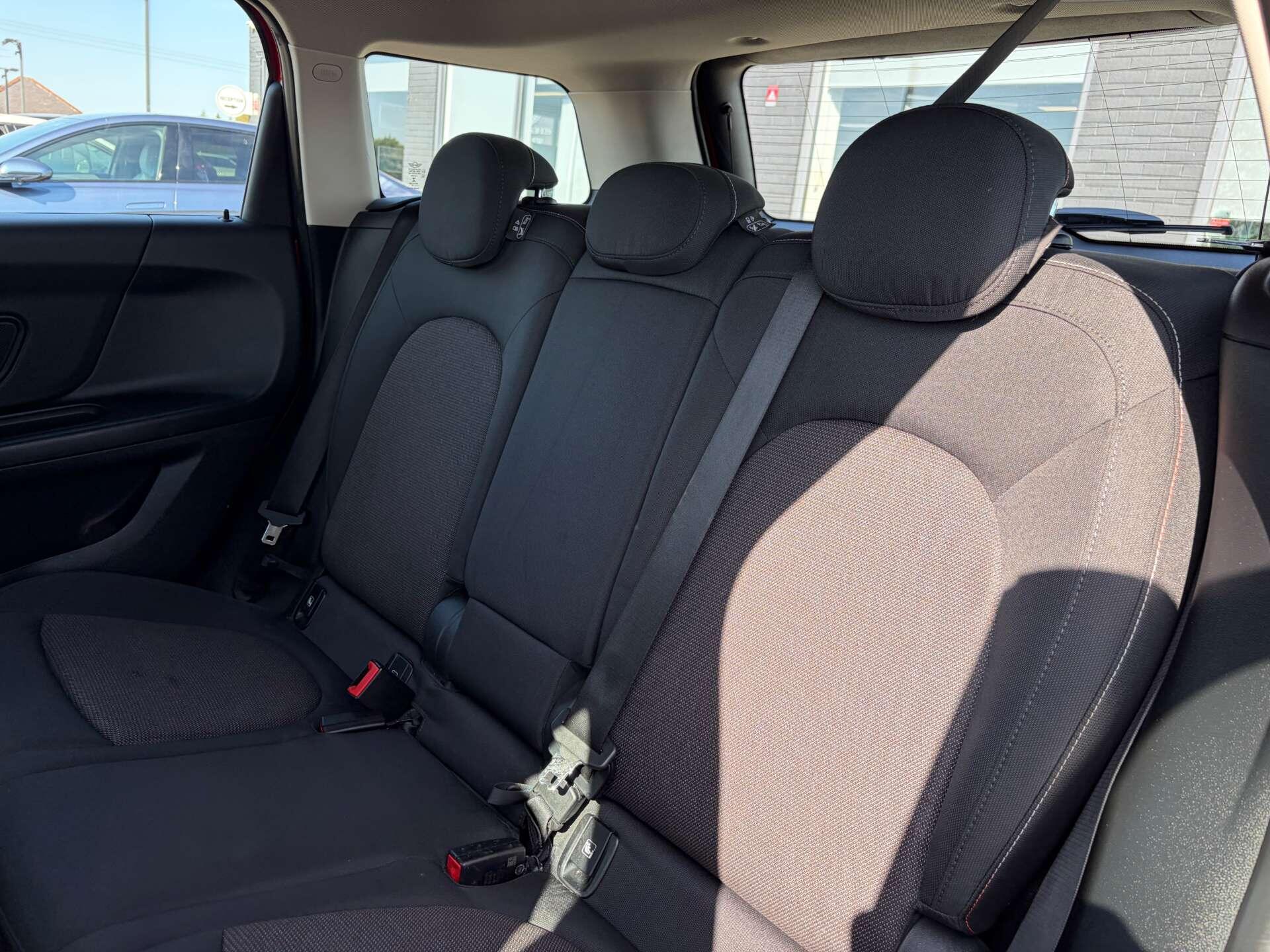Mini Countryman view 23