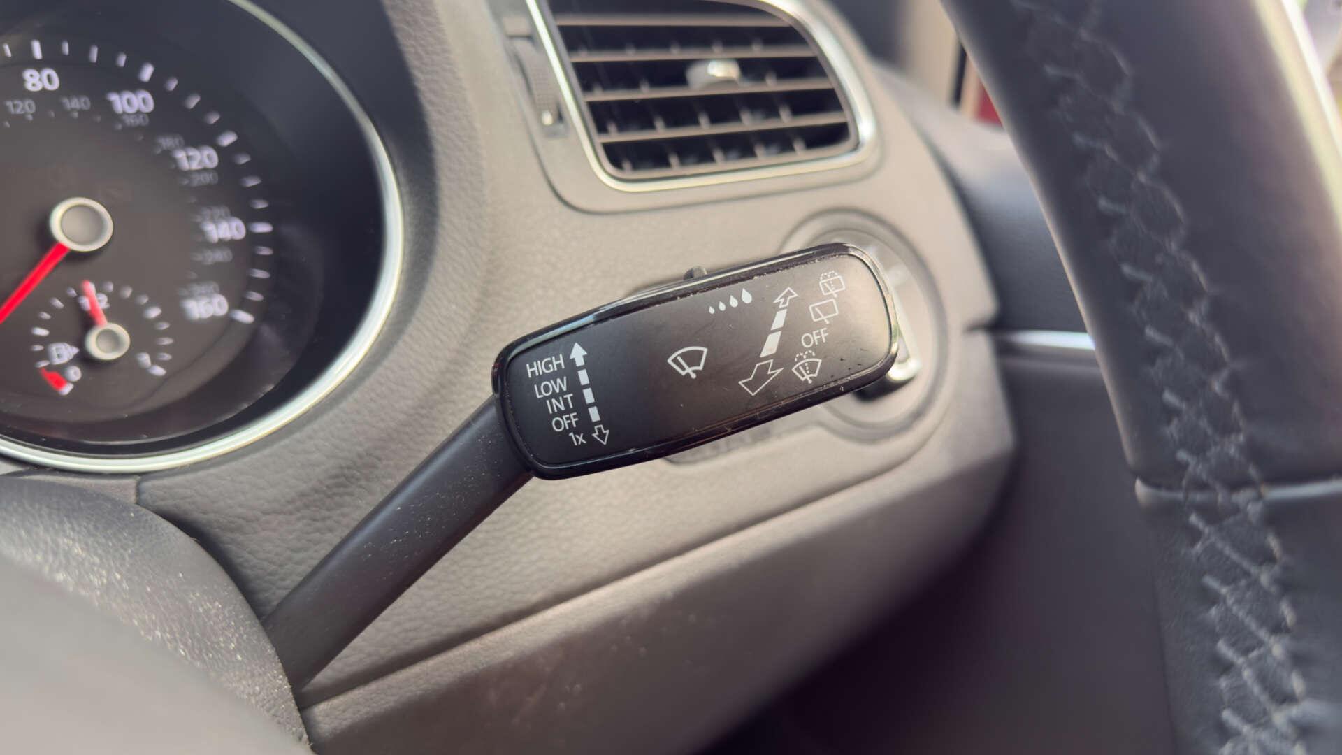 Volkswagen Polo view 17