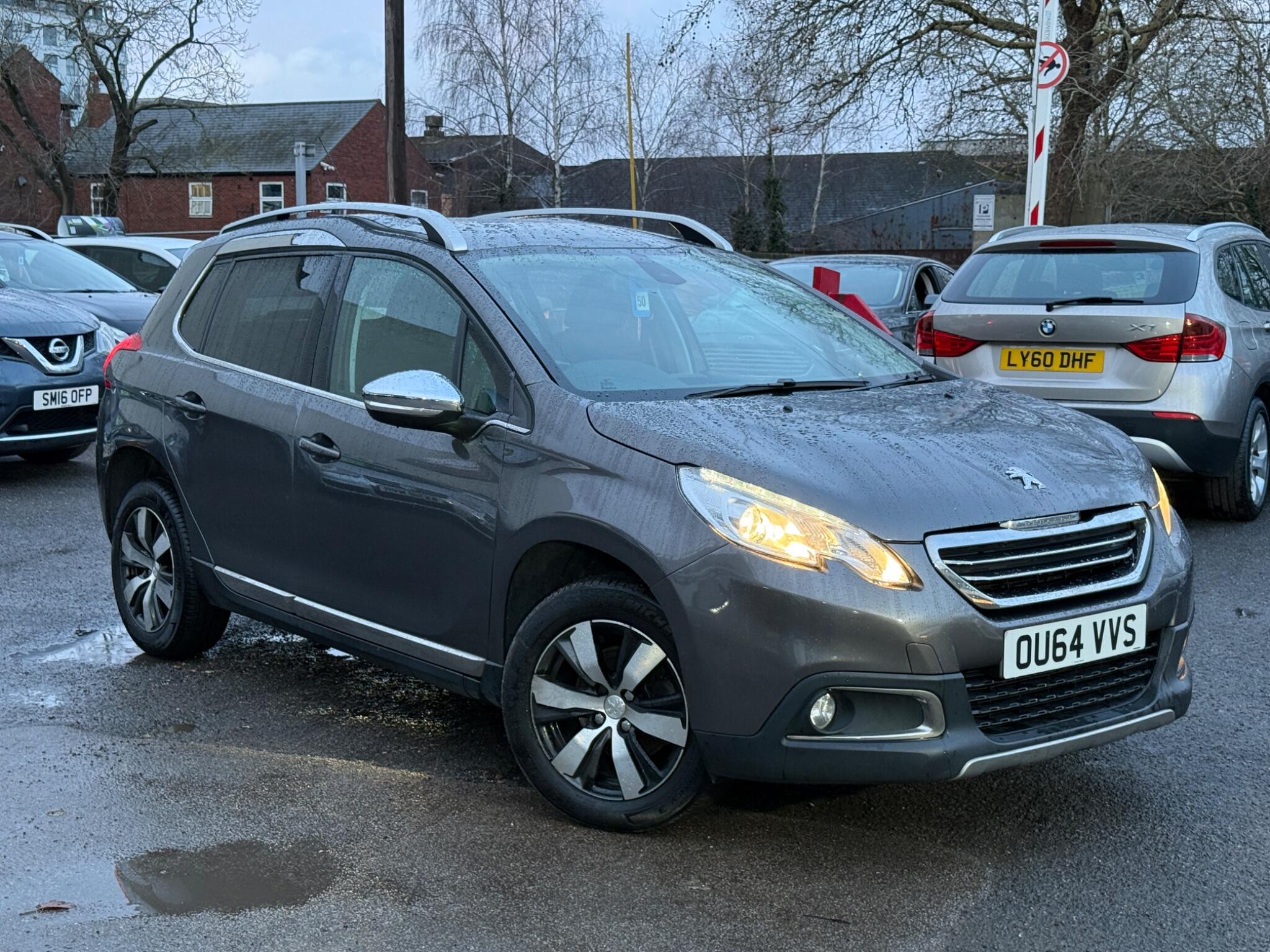 Peugeot 2008 - Image 6