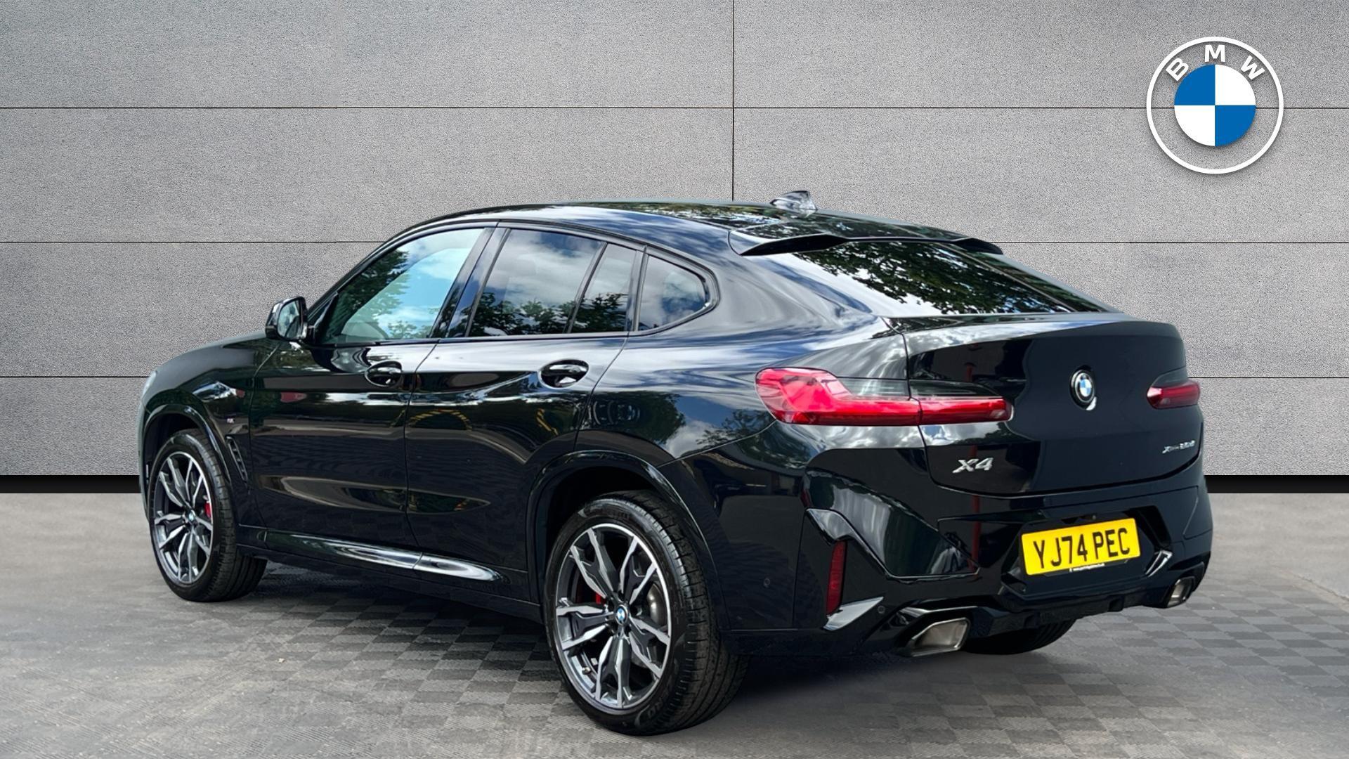 BMW X4 view 2