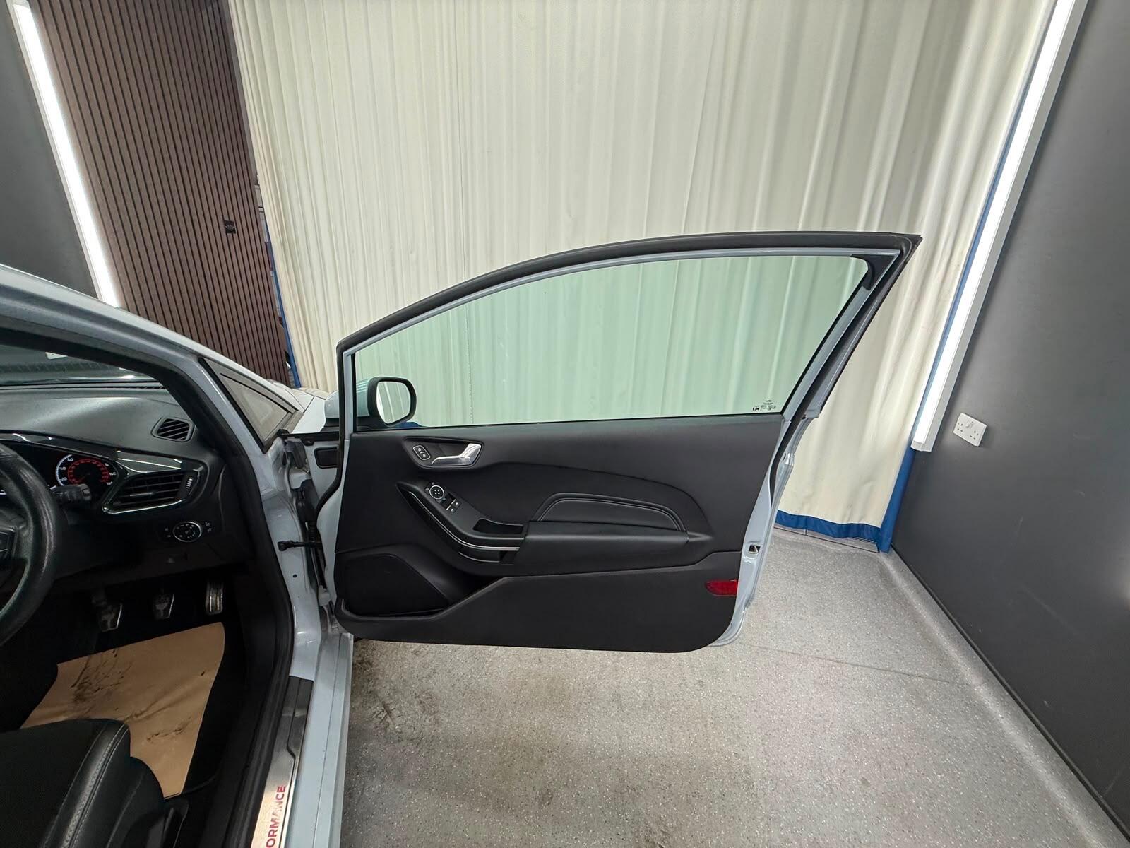 Ford Fiesta view 20