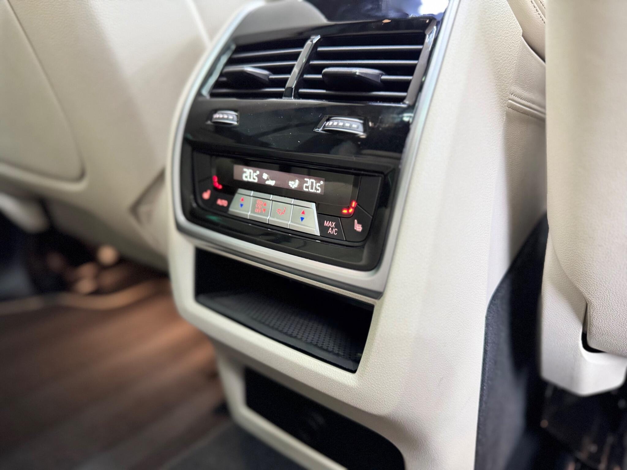 BMW X5 view 38