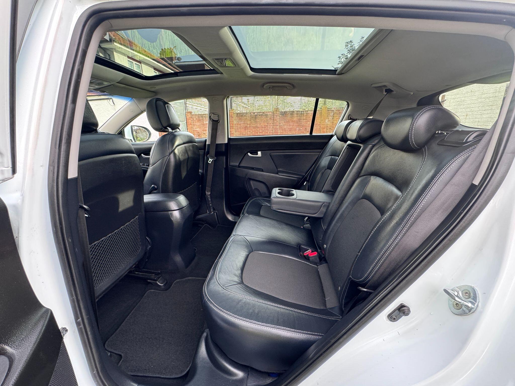 2015 Kia Sportage image 19