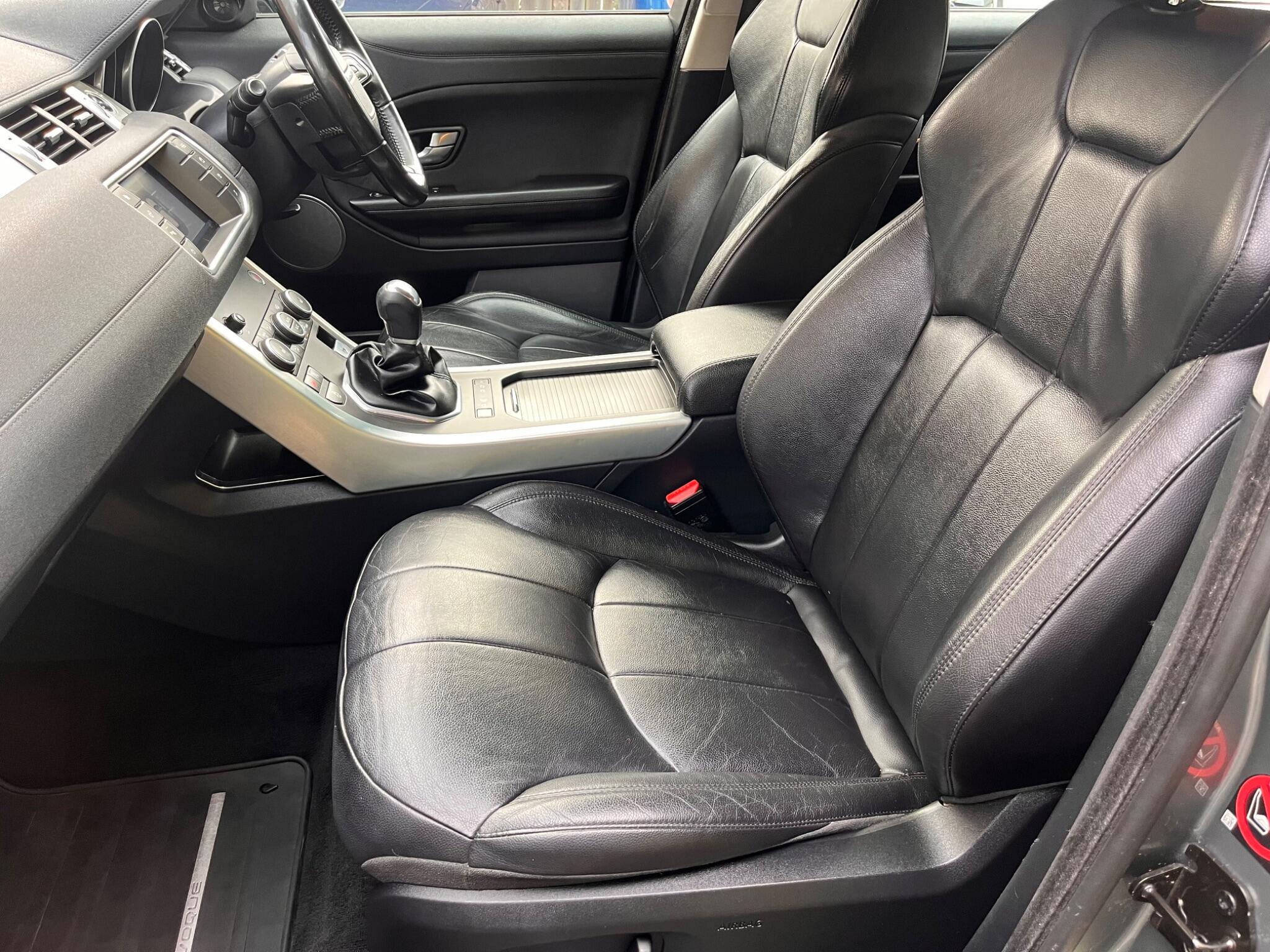 Land Rover Range Rover Evoque view 31