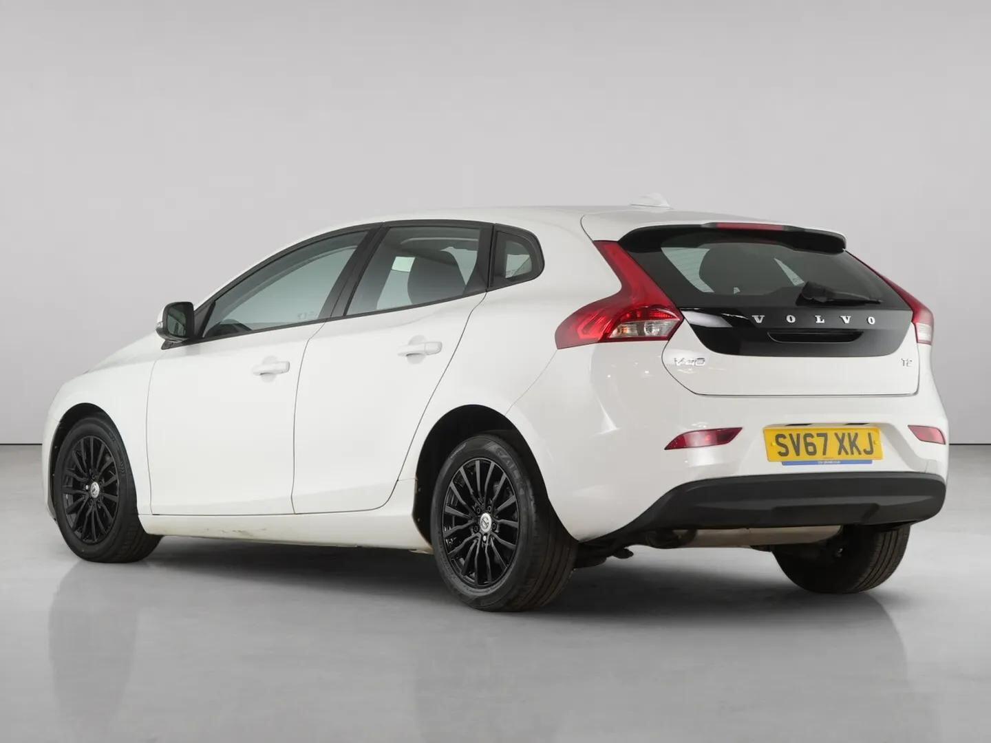 Volvo V40 view 5