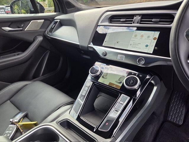 Jaguar I-Pace view 15