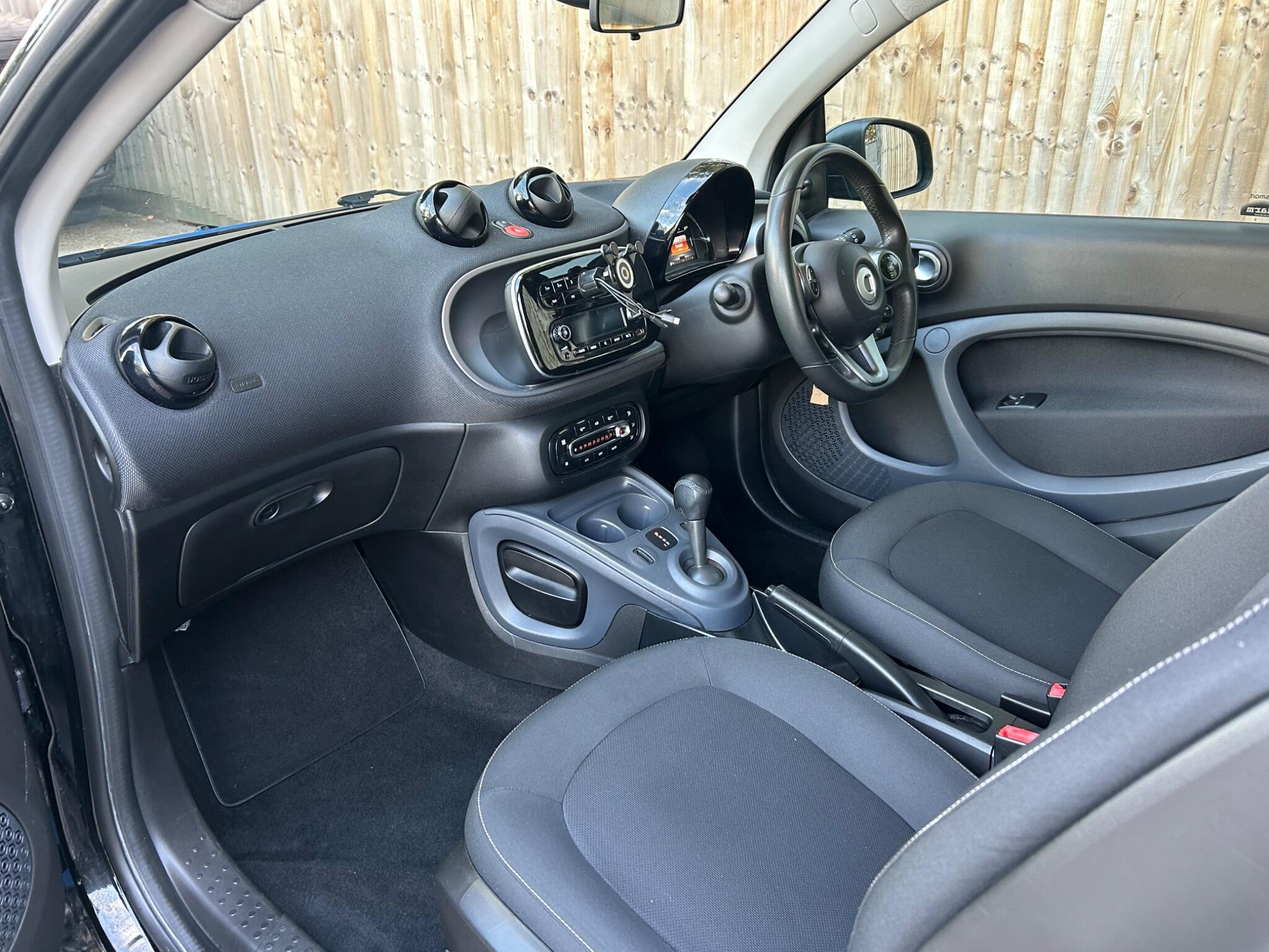 Smart Fortwo view 6