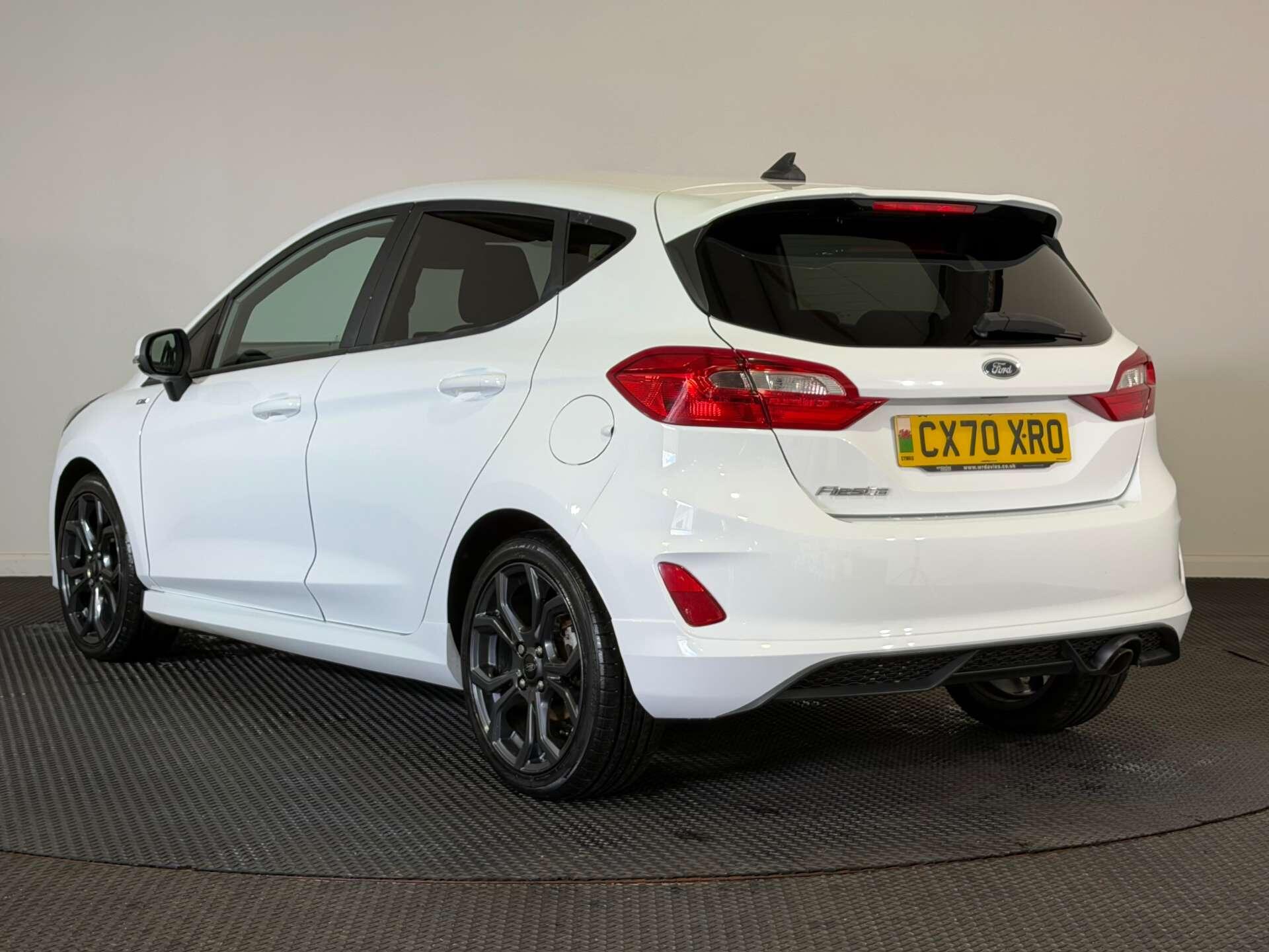 Ford Fiesta view 5