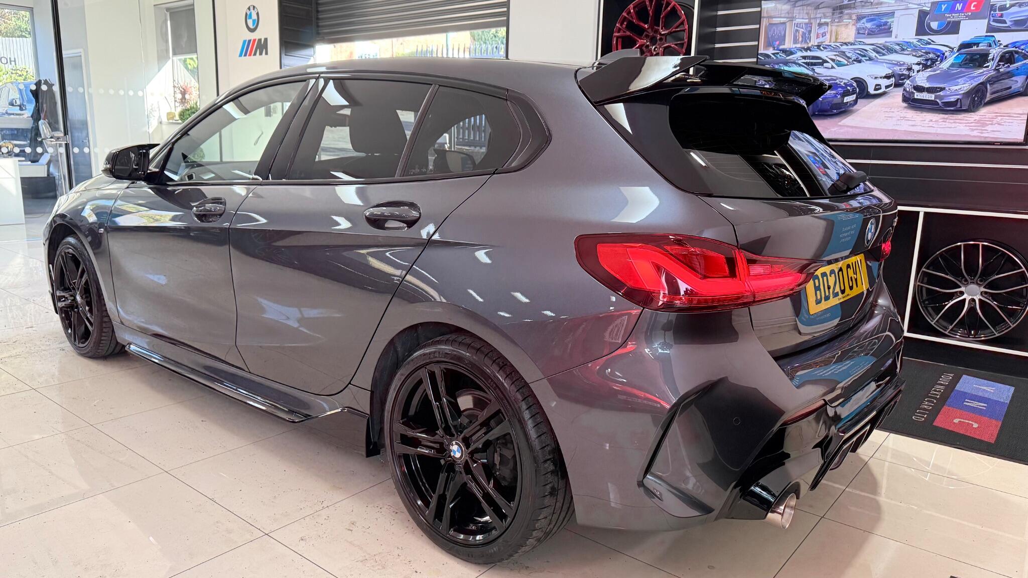BMW 1 Series view 36