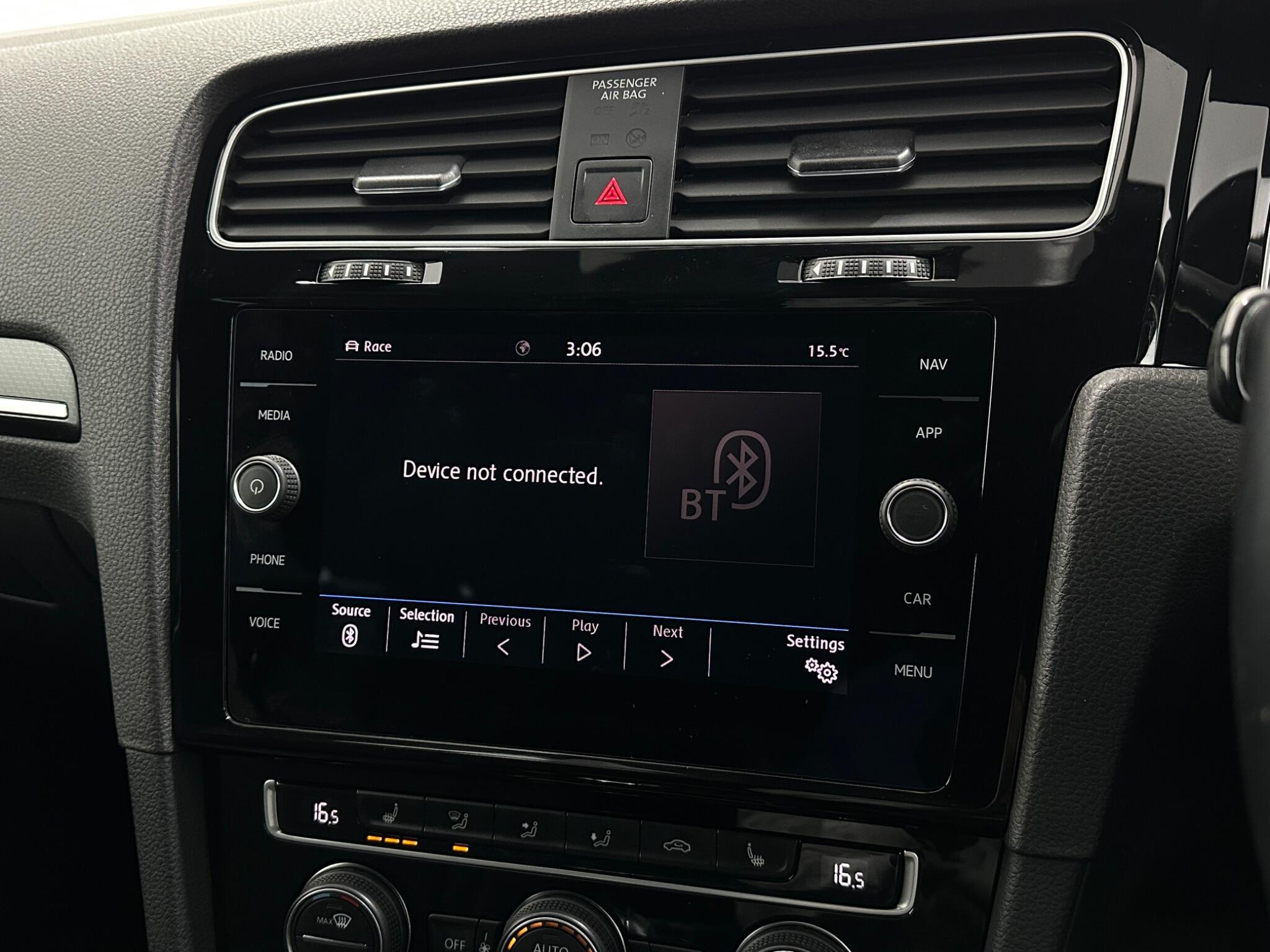 Volkswagen Golf view 27