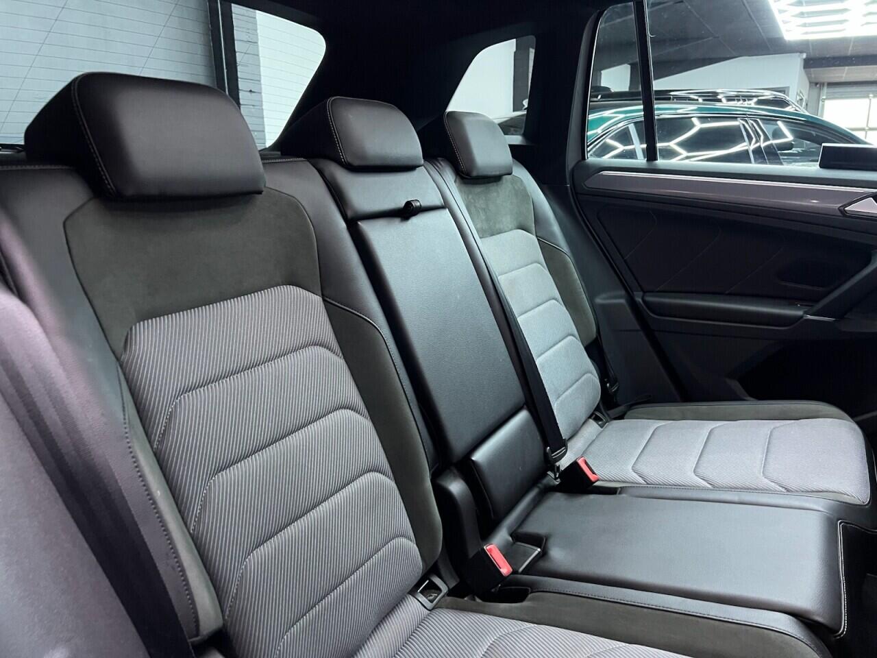 Volkswagen Tiguan view 42