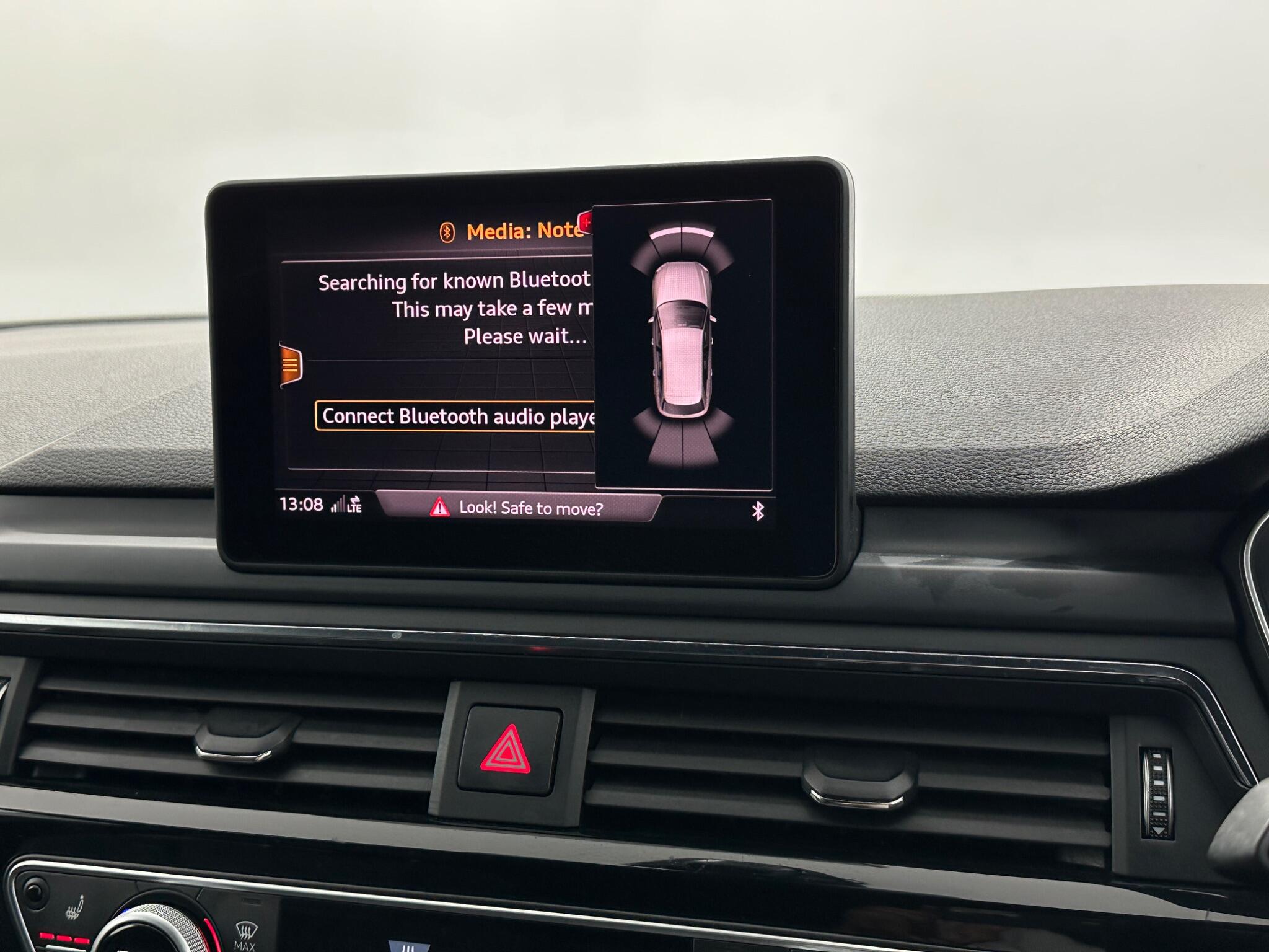 Audi A4 view 24