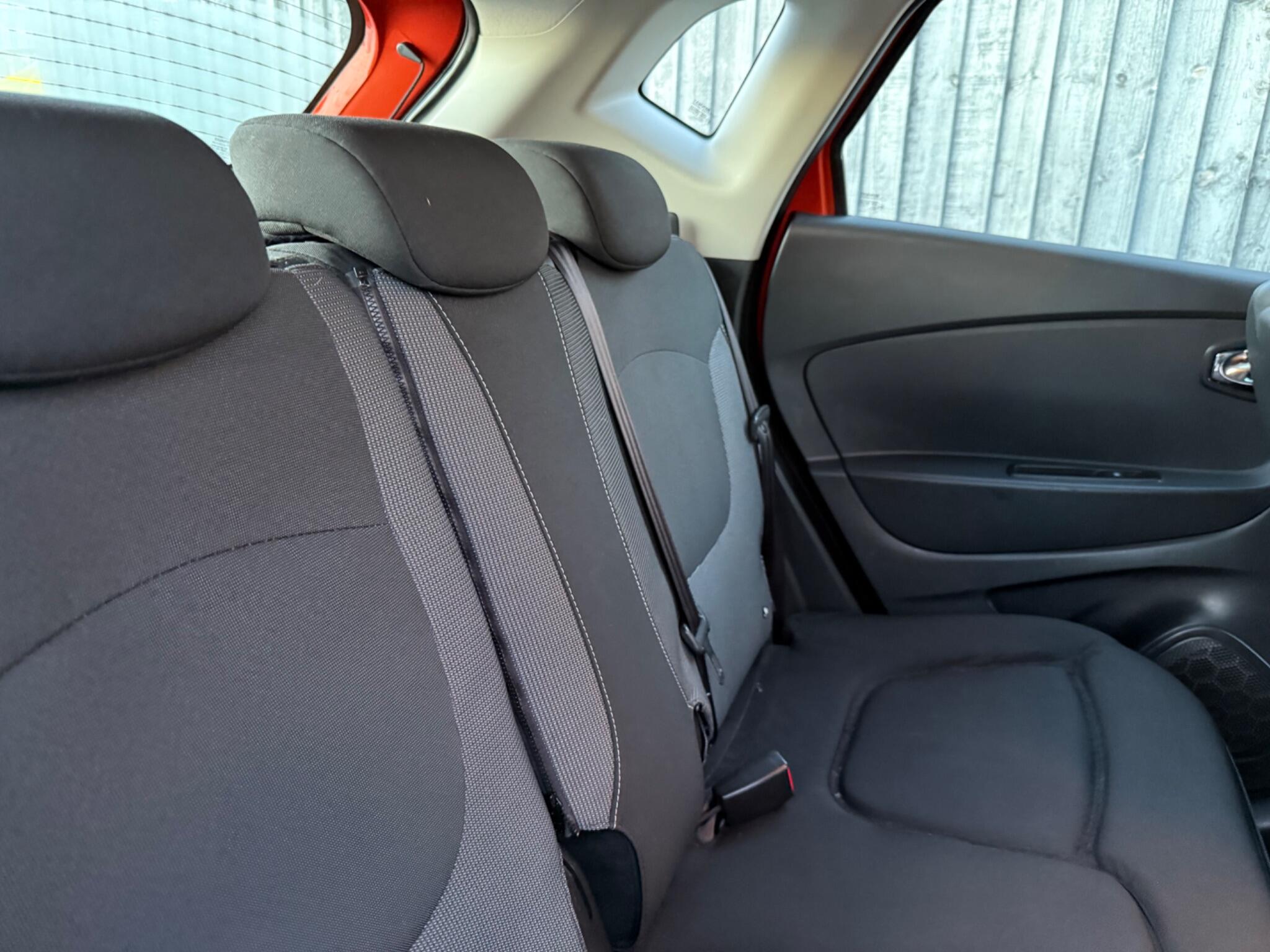 2015 Renault Captur 1.5 dCi ENERGY Dynamique Nav Euro 6 (s/s) 5dr • 90,890 miles image 28