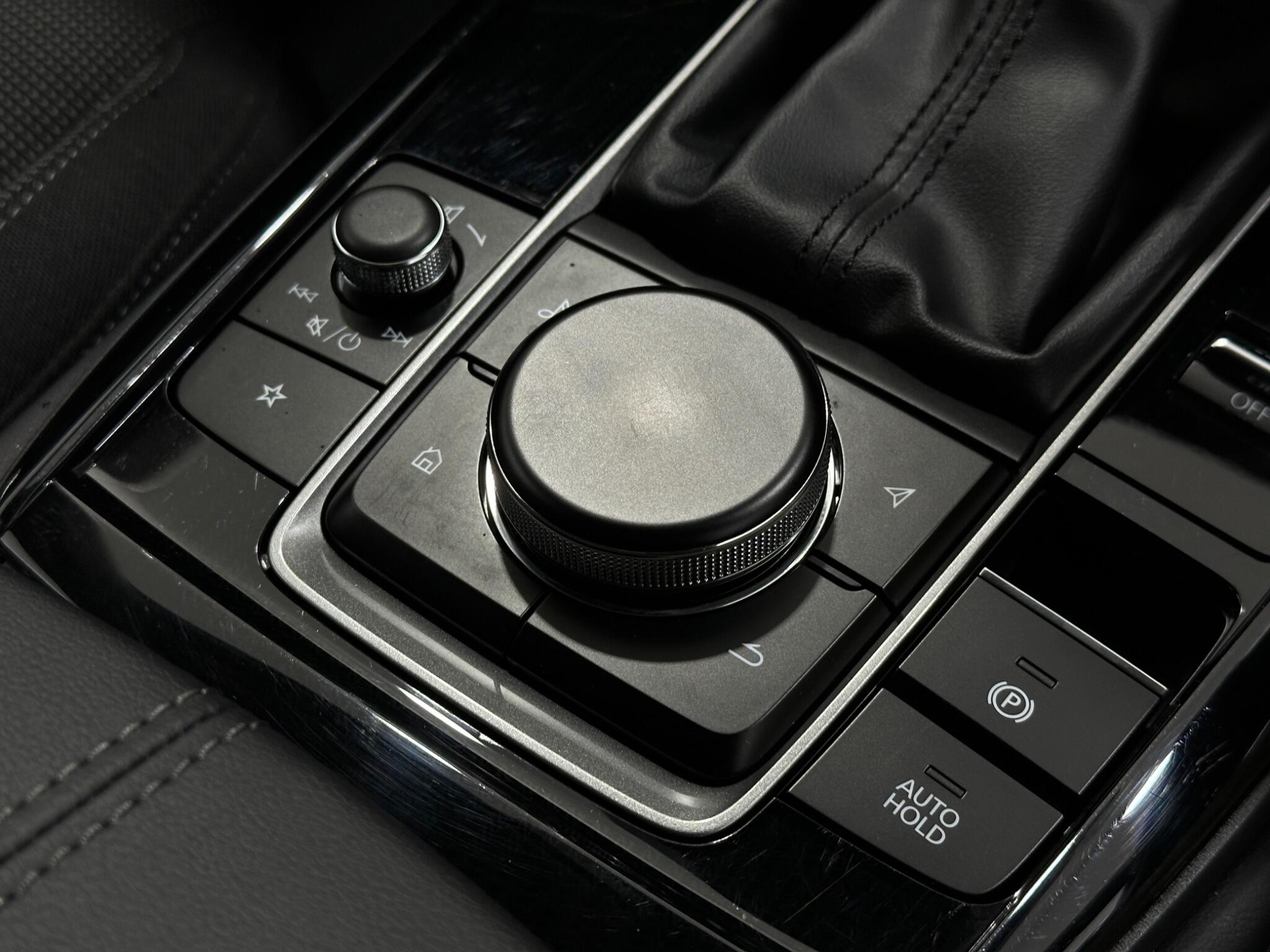 Mazda E-Skyactiv view 20