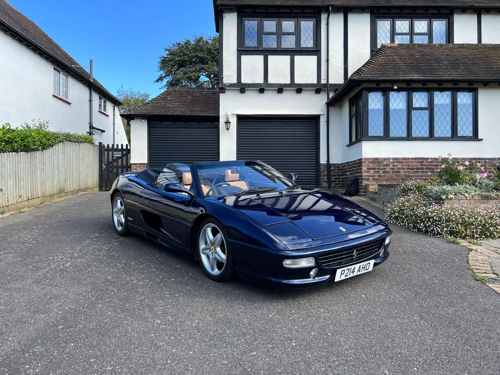 Ferrari F355 view 37
