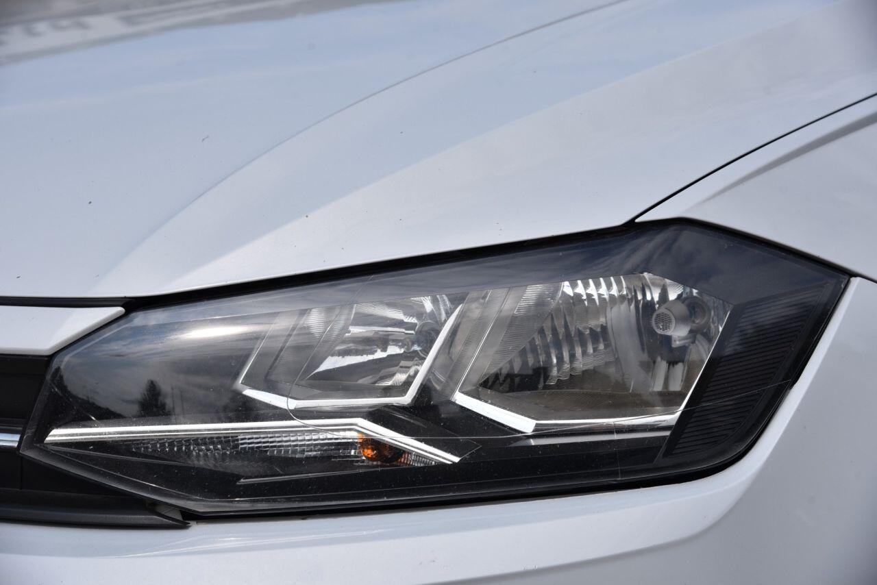 Volkswagen Polo view 12