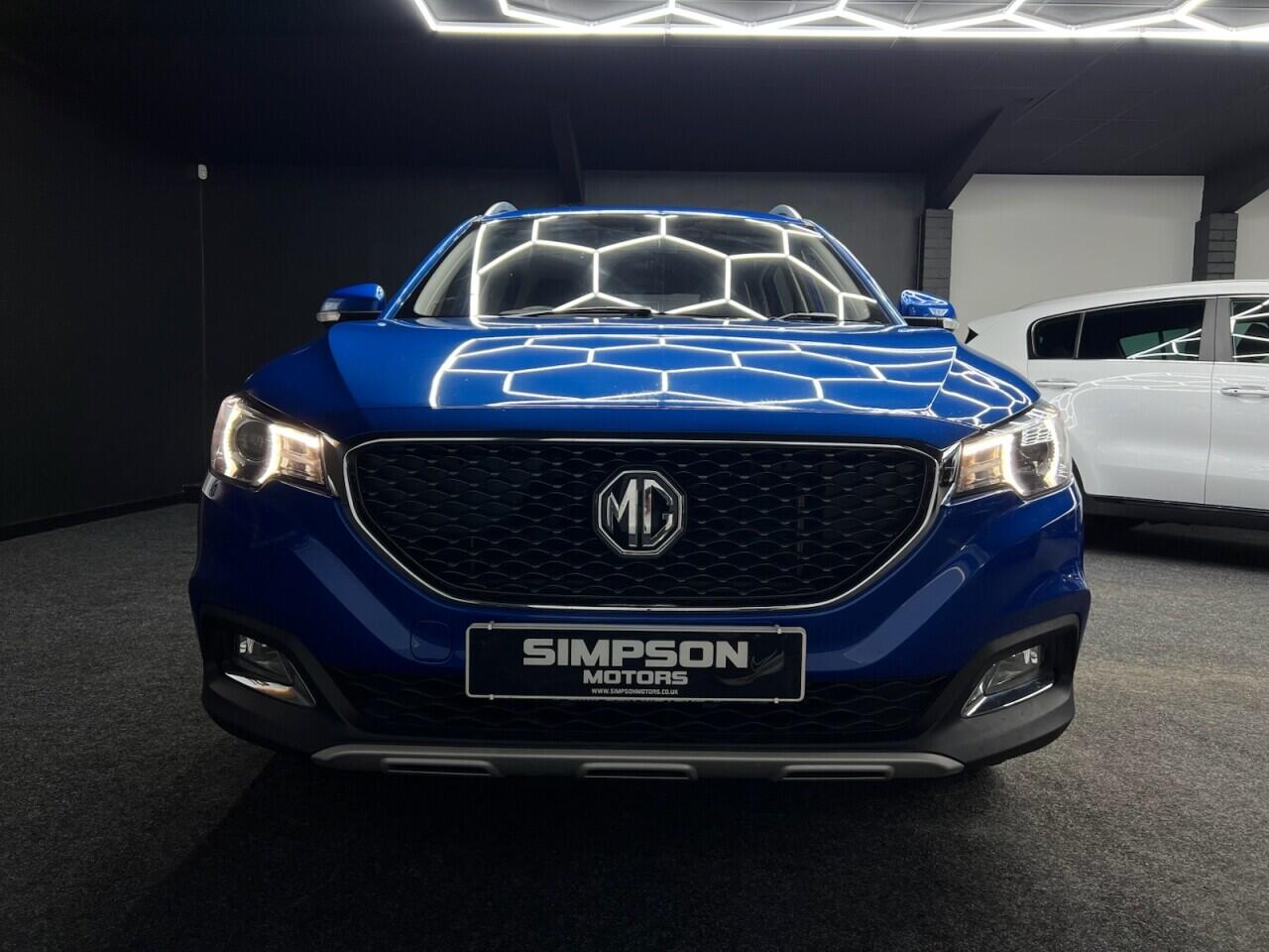 MG ZS view 21