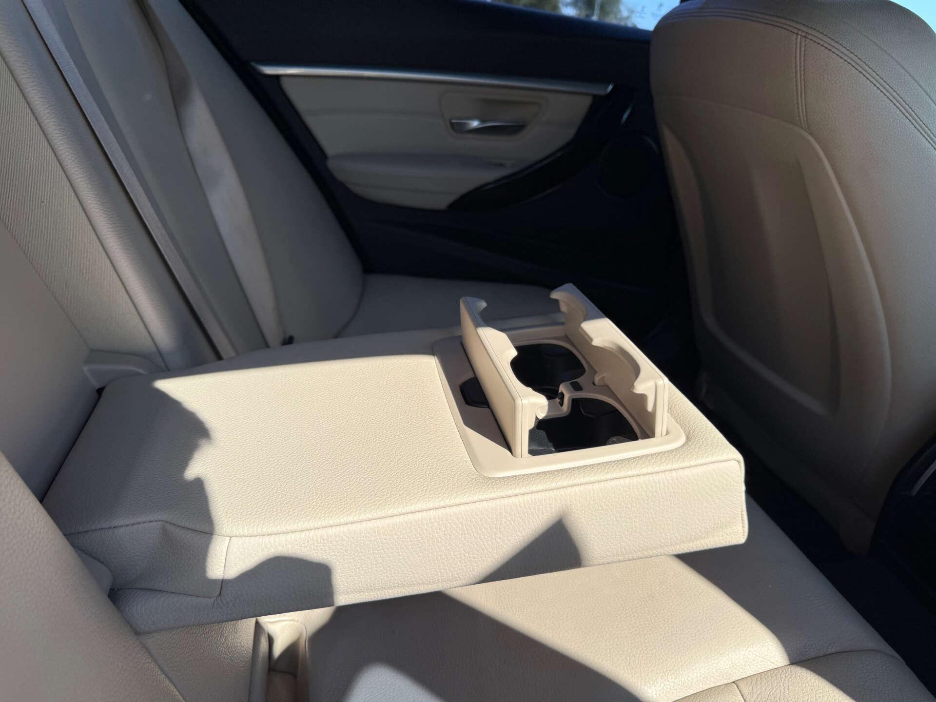 BMW 3 Series view 64