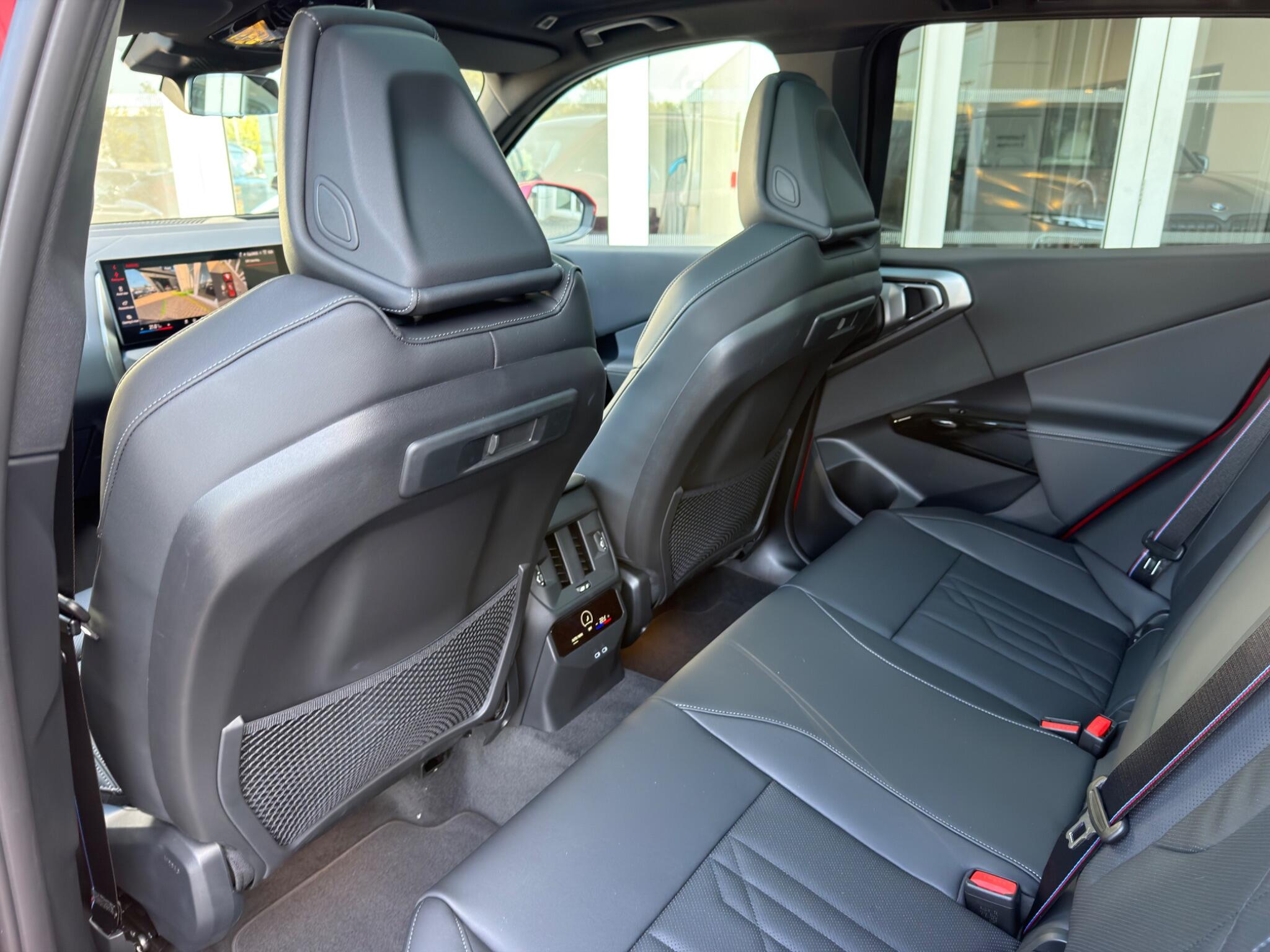 BMW X3 view 9