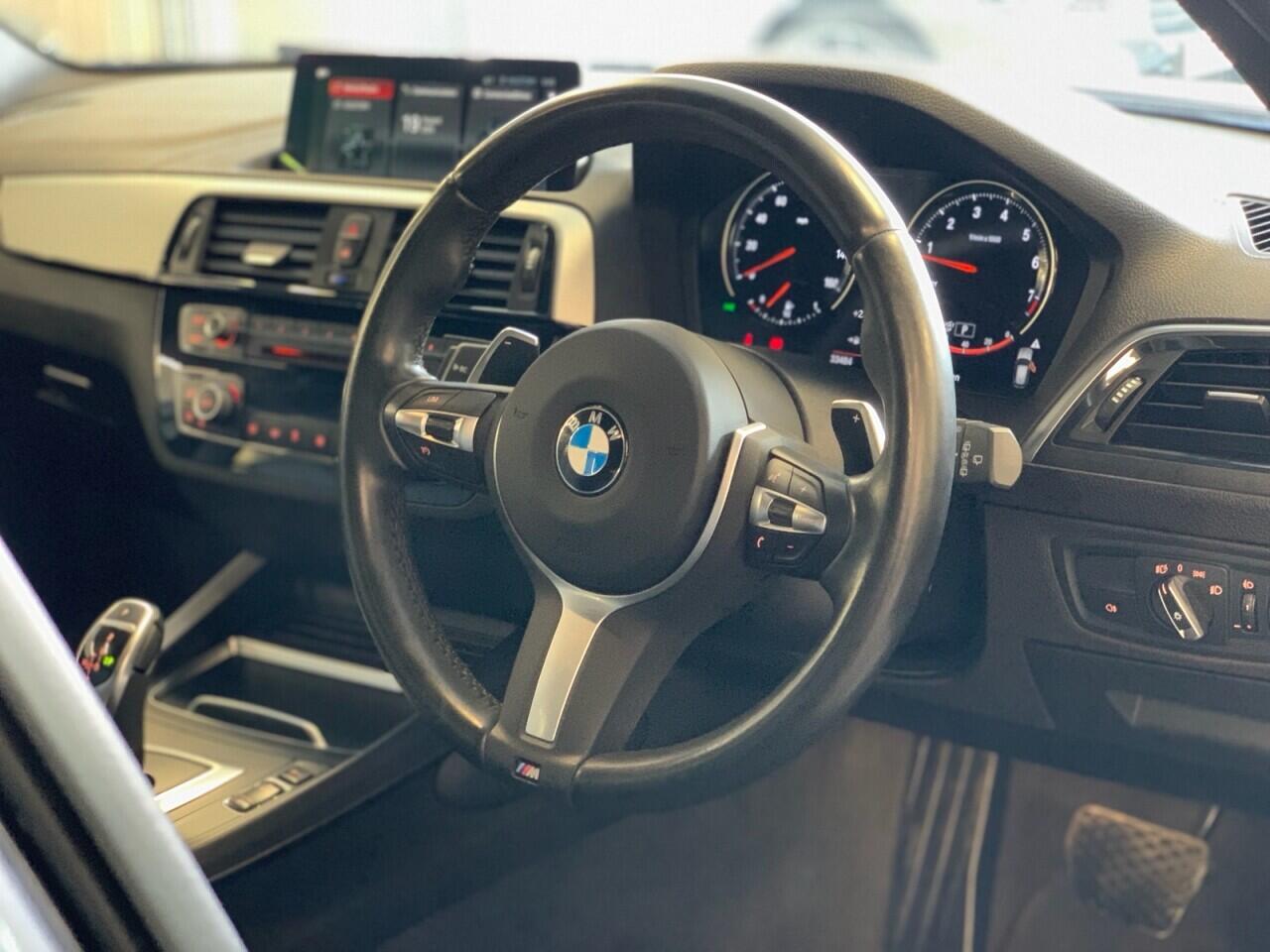 BMW 1 Series view 40