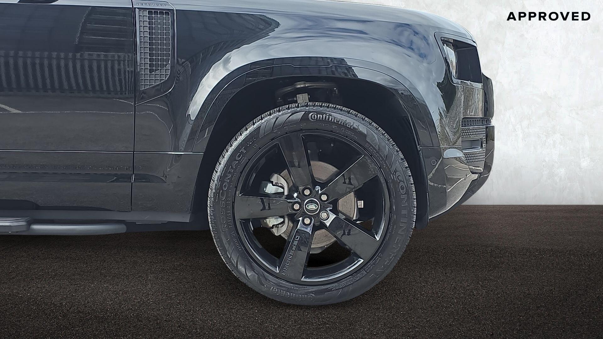 Land Rover Defender view 8