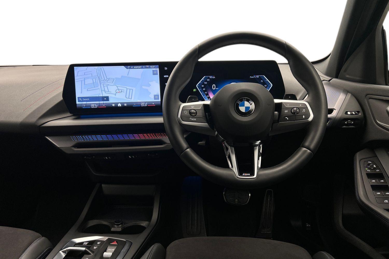 BMW 1 Series view 6