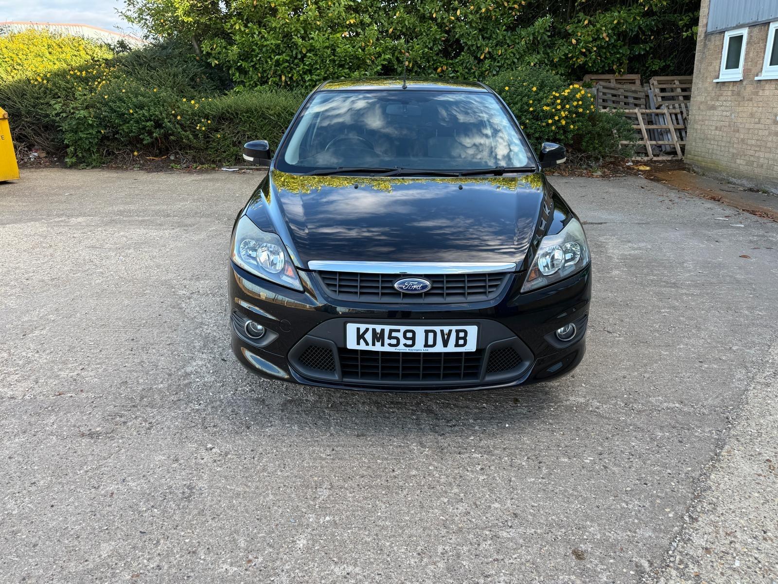 Ford Focus view 14