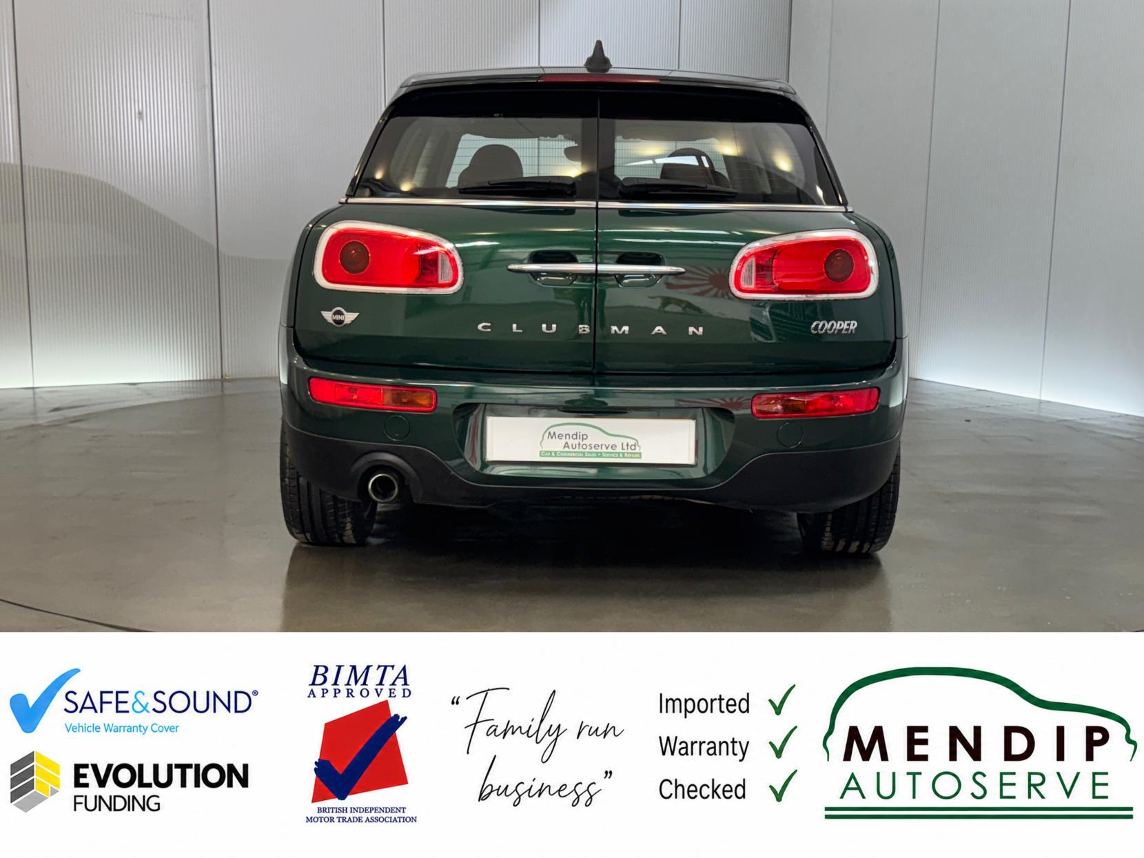 MINI Clubman view 21