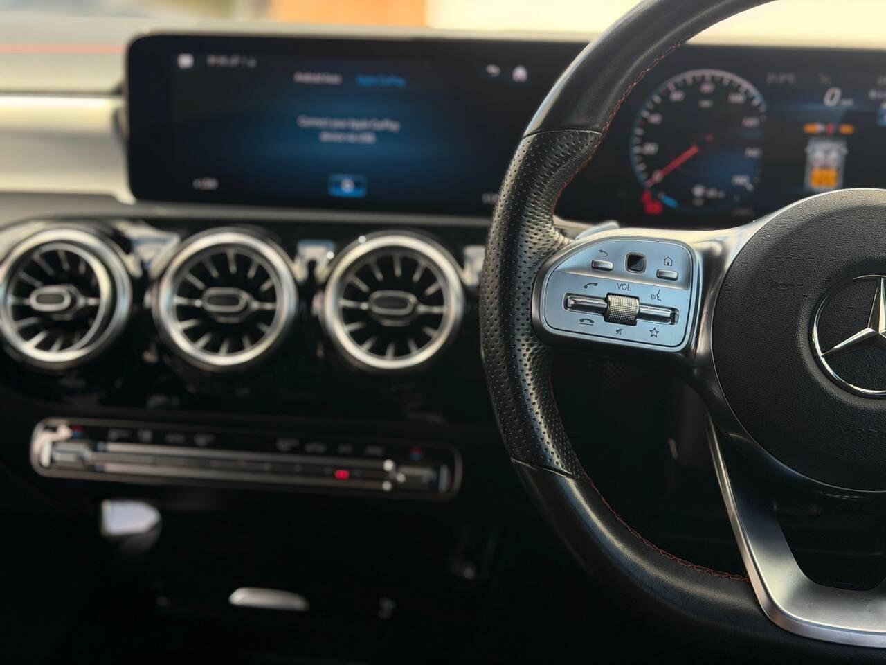Mercedes-Benz Cla view 30
