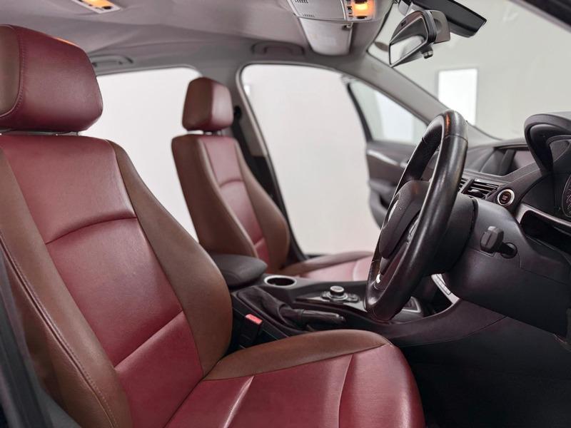 2013 BMW X1 image 22