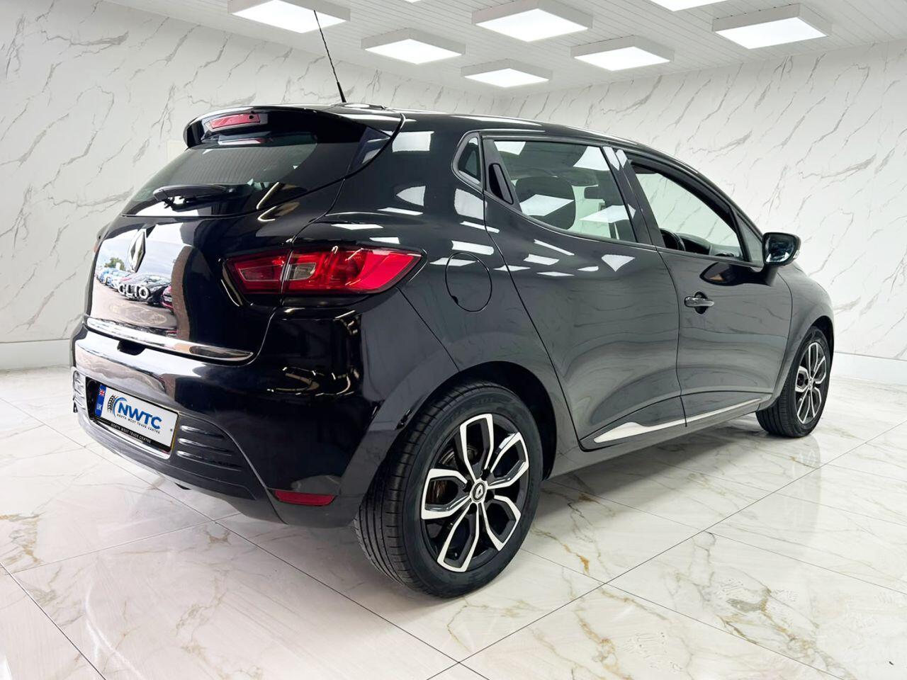 Renault Clio view 13