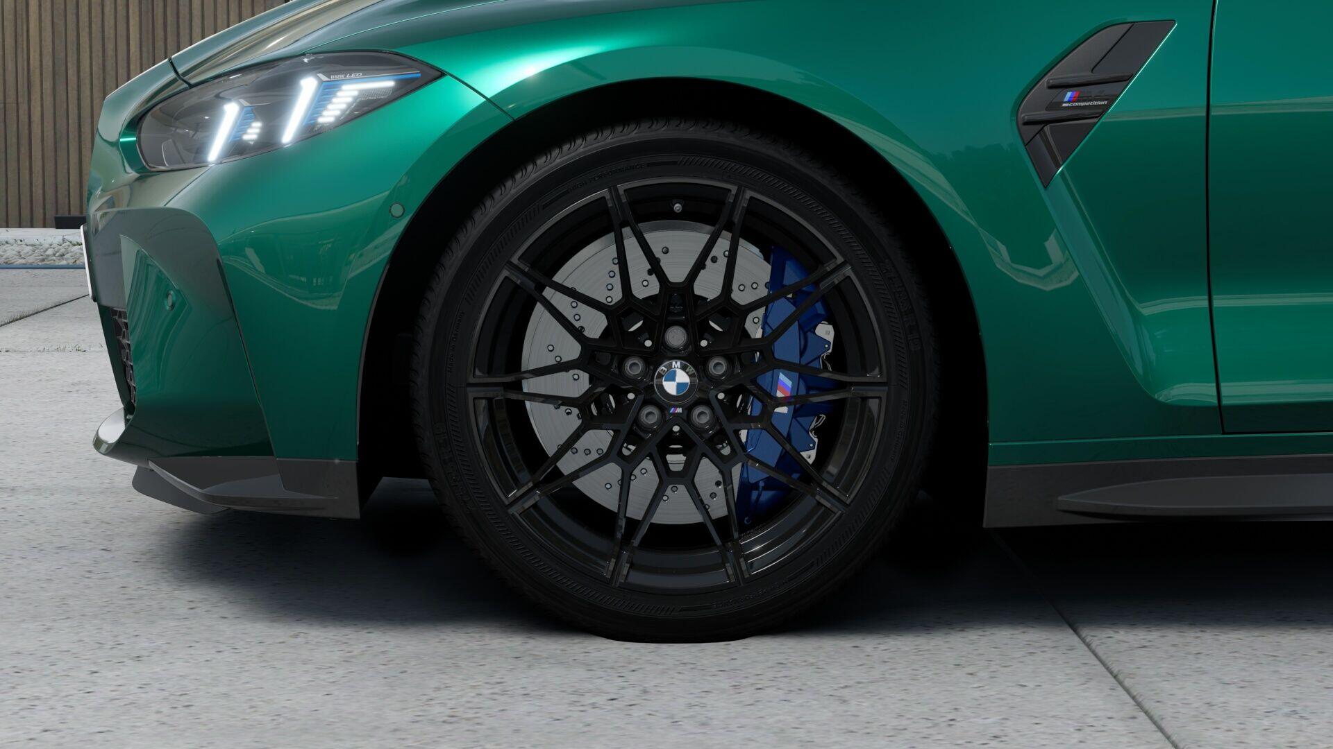 BMW M4 view 22