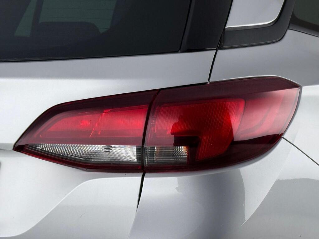 Vauxhall Astra view 12