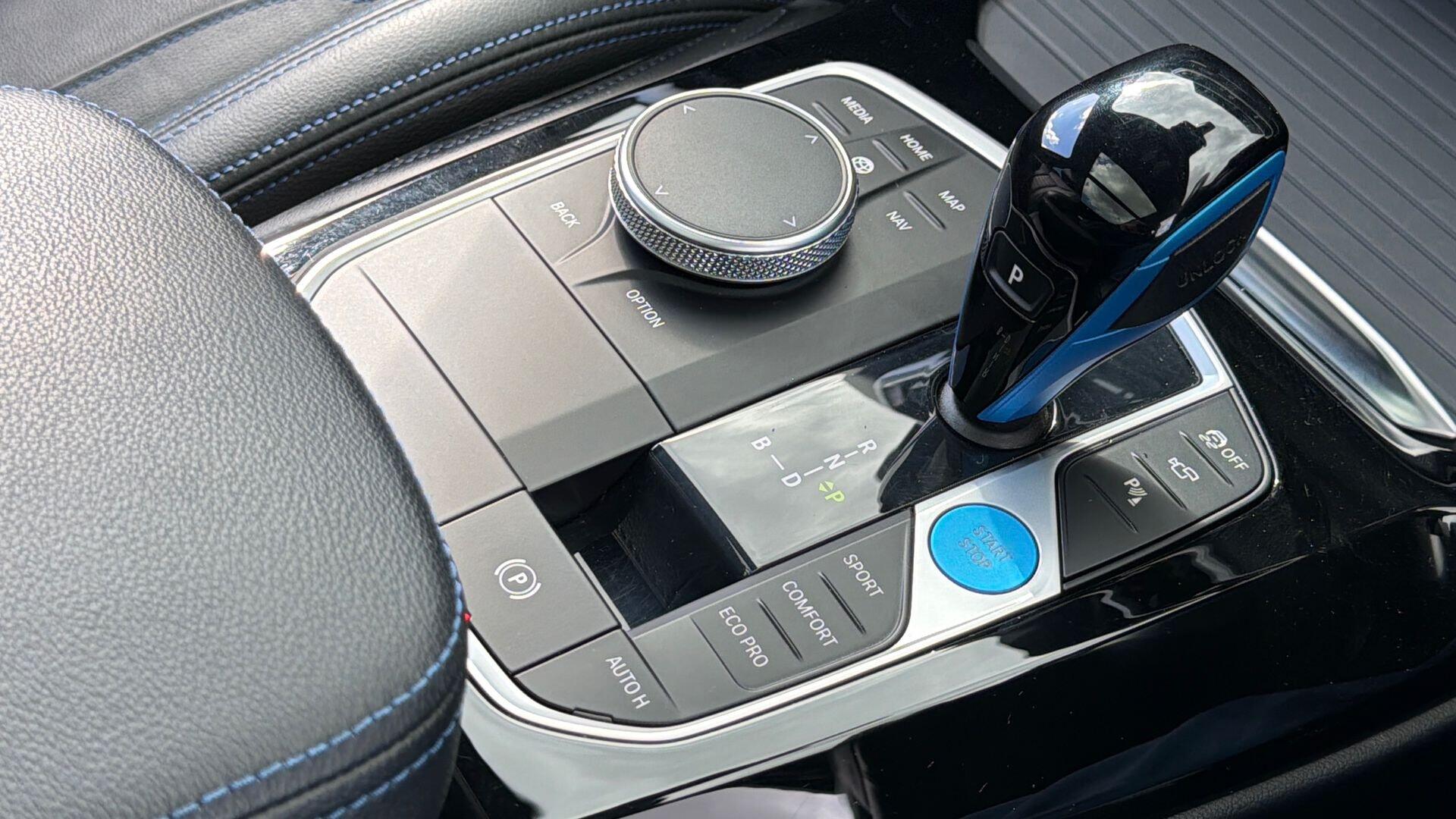 BMW Ix3 view 10