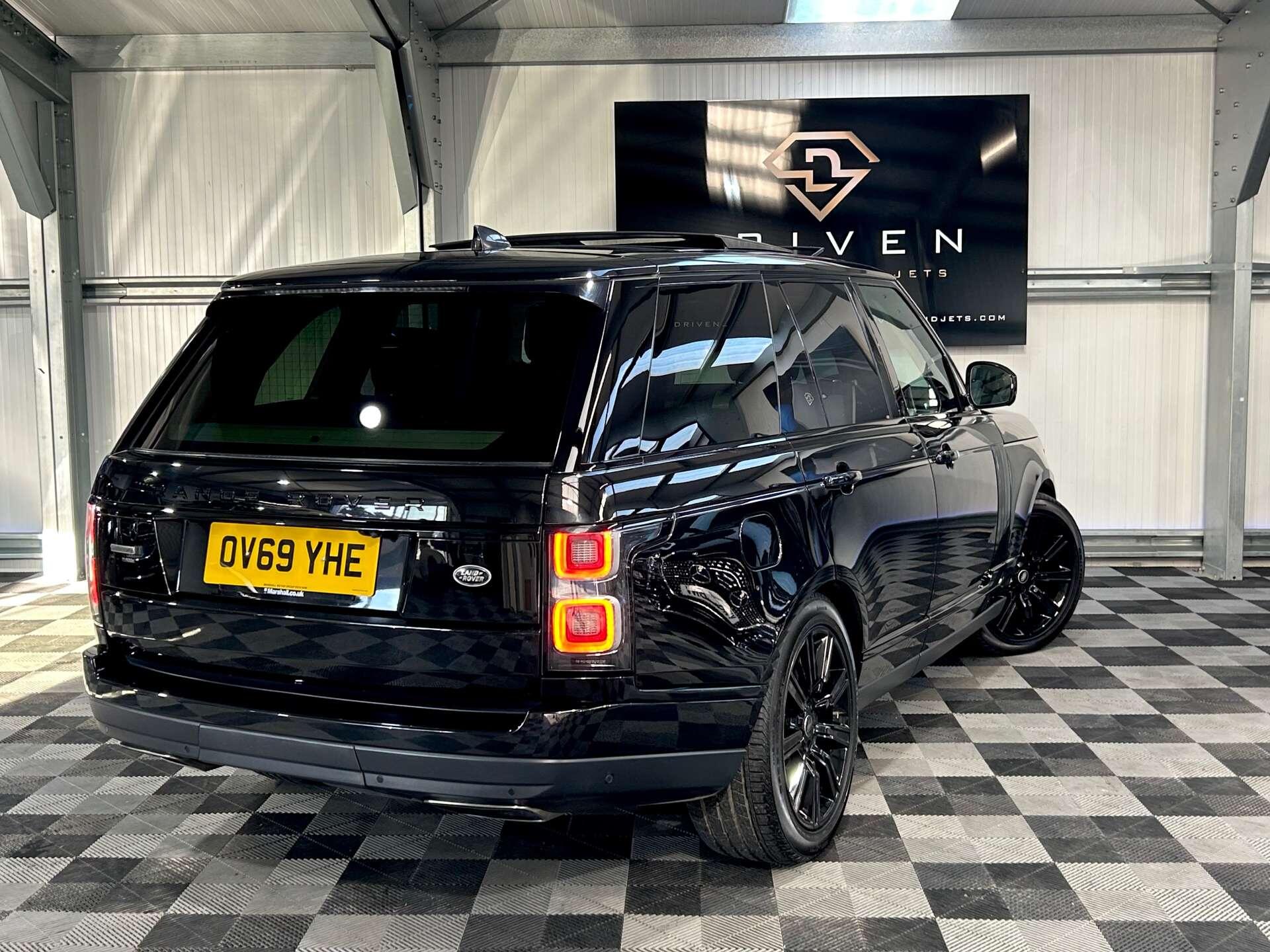 Land Rover Range Rover view 14