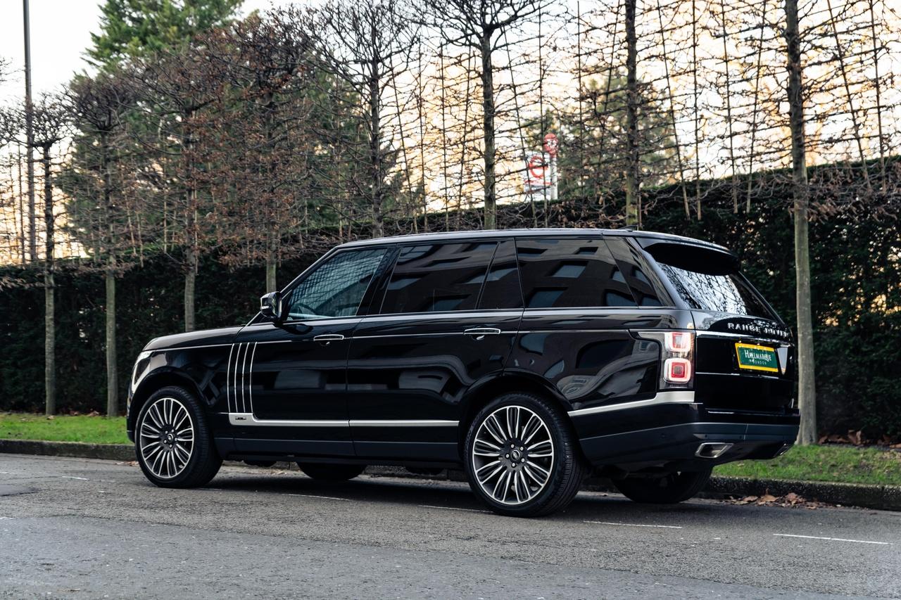 Land Rover Range Rover view 2