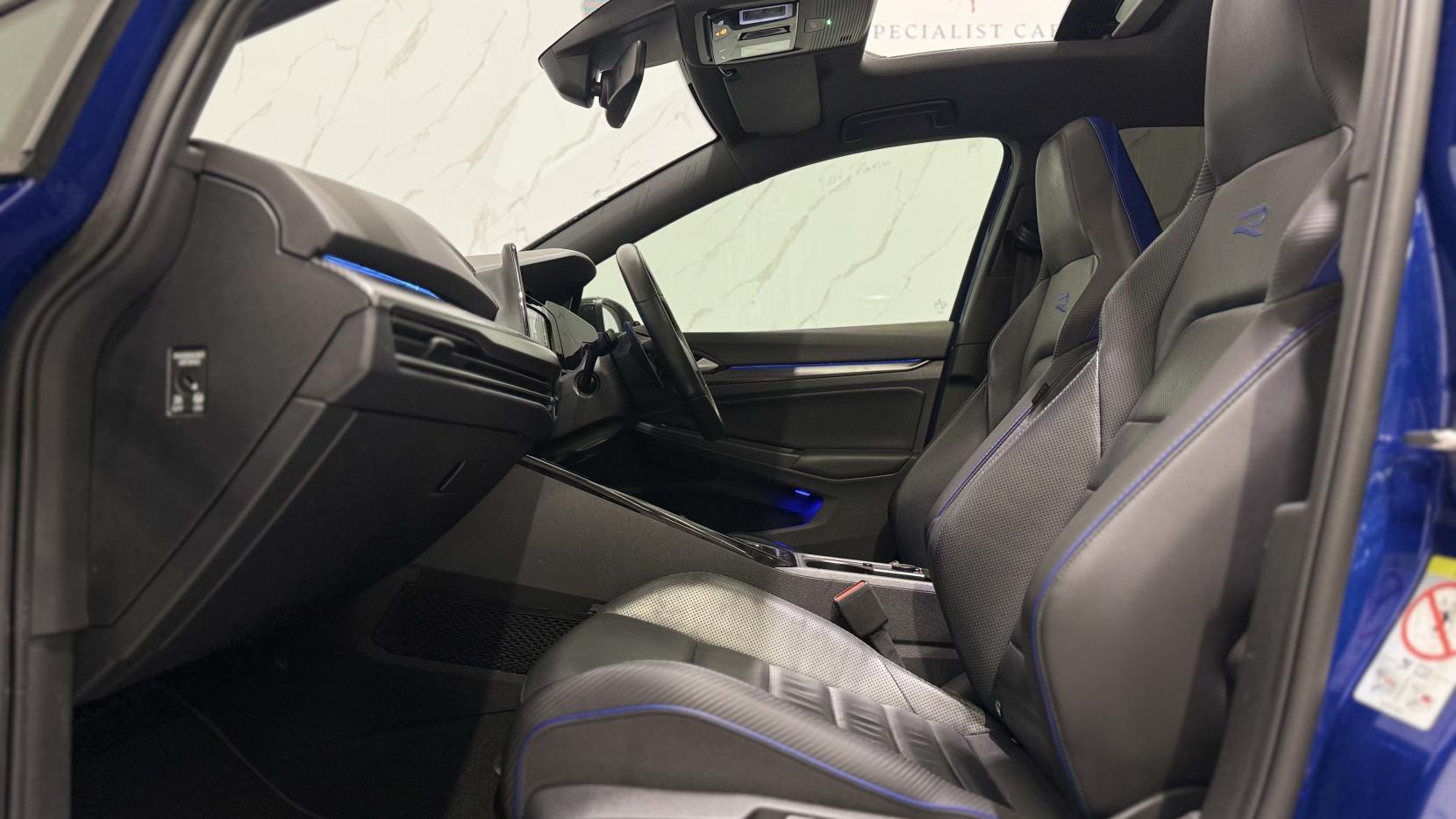 Volkswagen Golf view 7