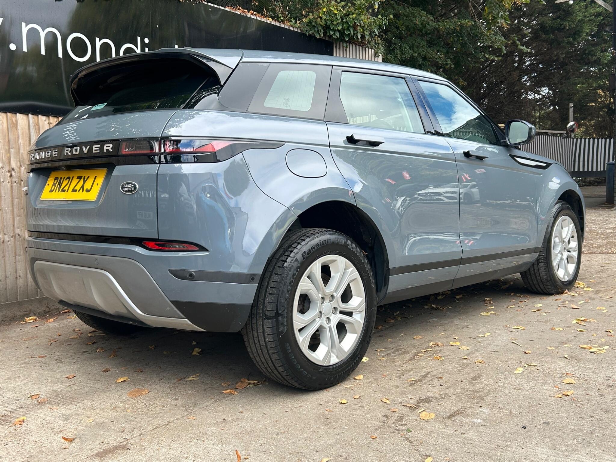 Land Rover Range Rover Evoque view 17