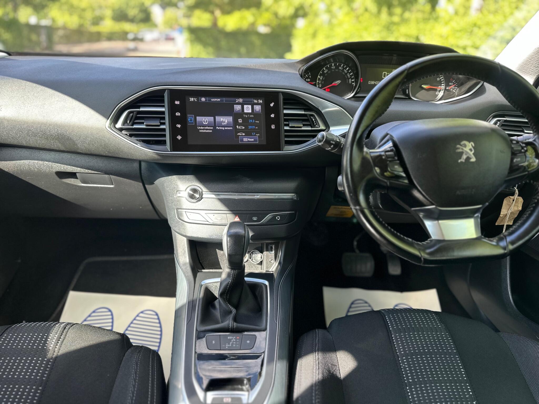 Peugeot 308 view 26