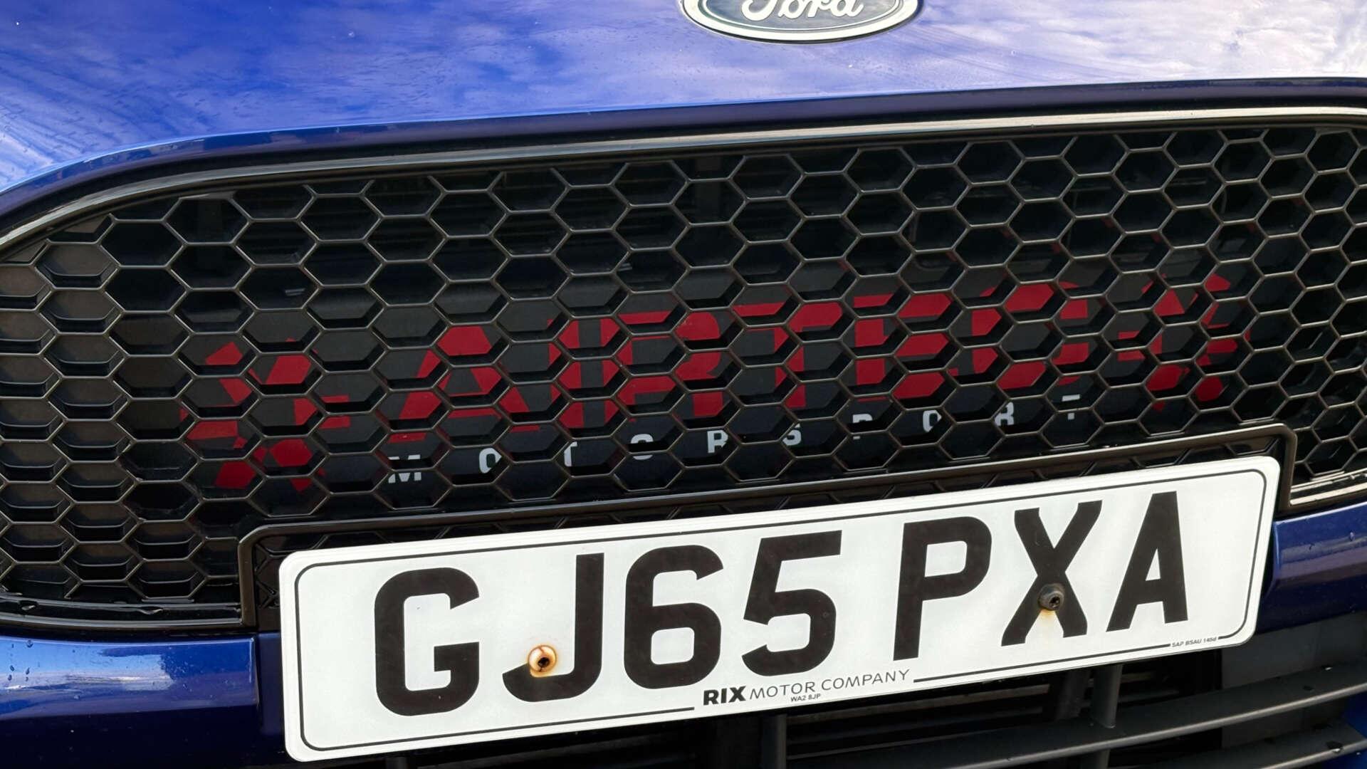Ford Focus view 45
