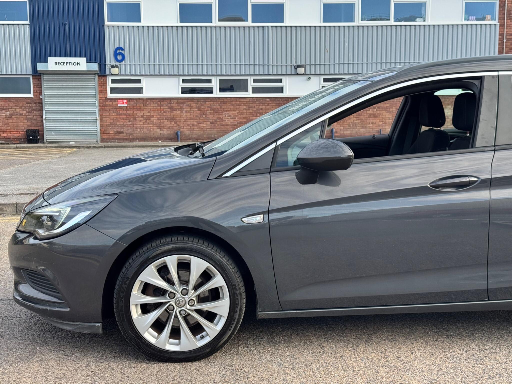 Vauxhall Astra view 38