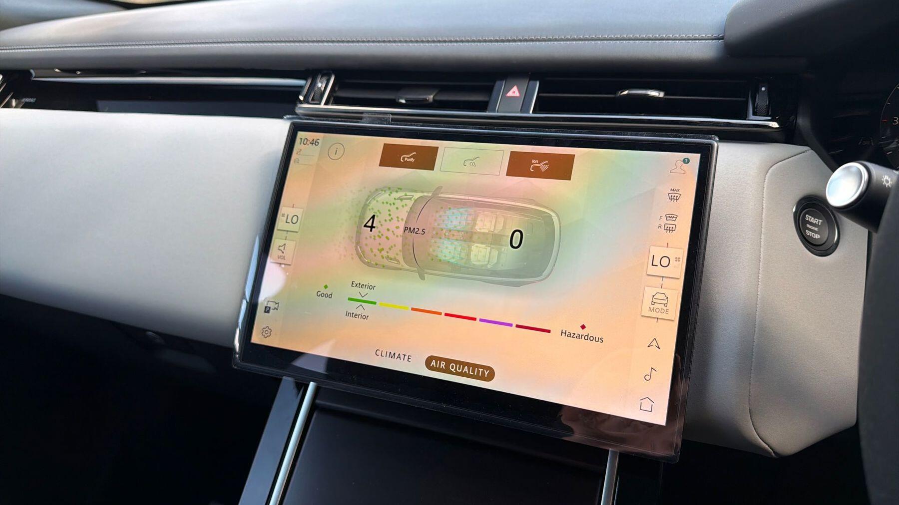 Land Rover Range Rover Velar view 41