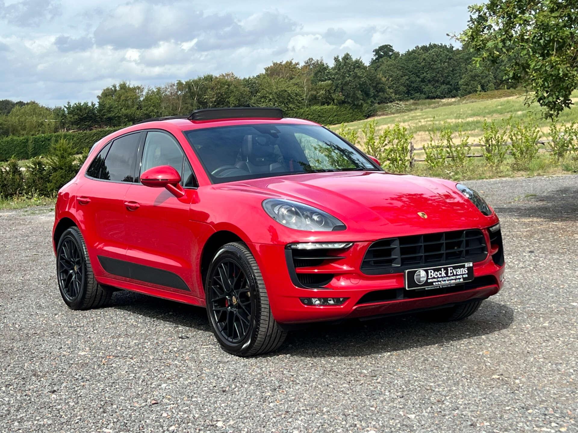 Porsche Macan view 33