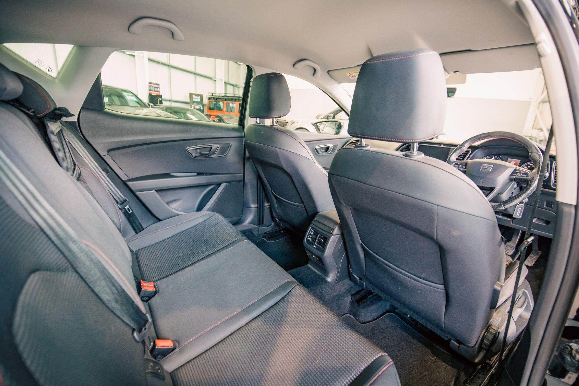 Seat Leon view 8