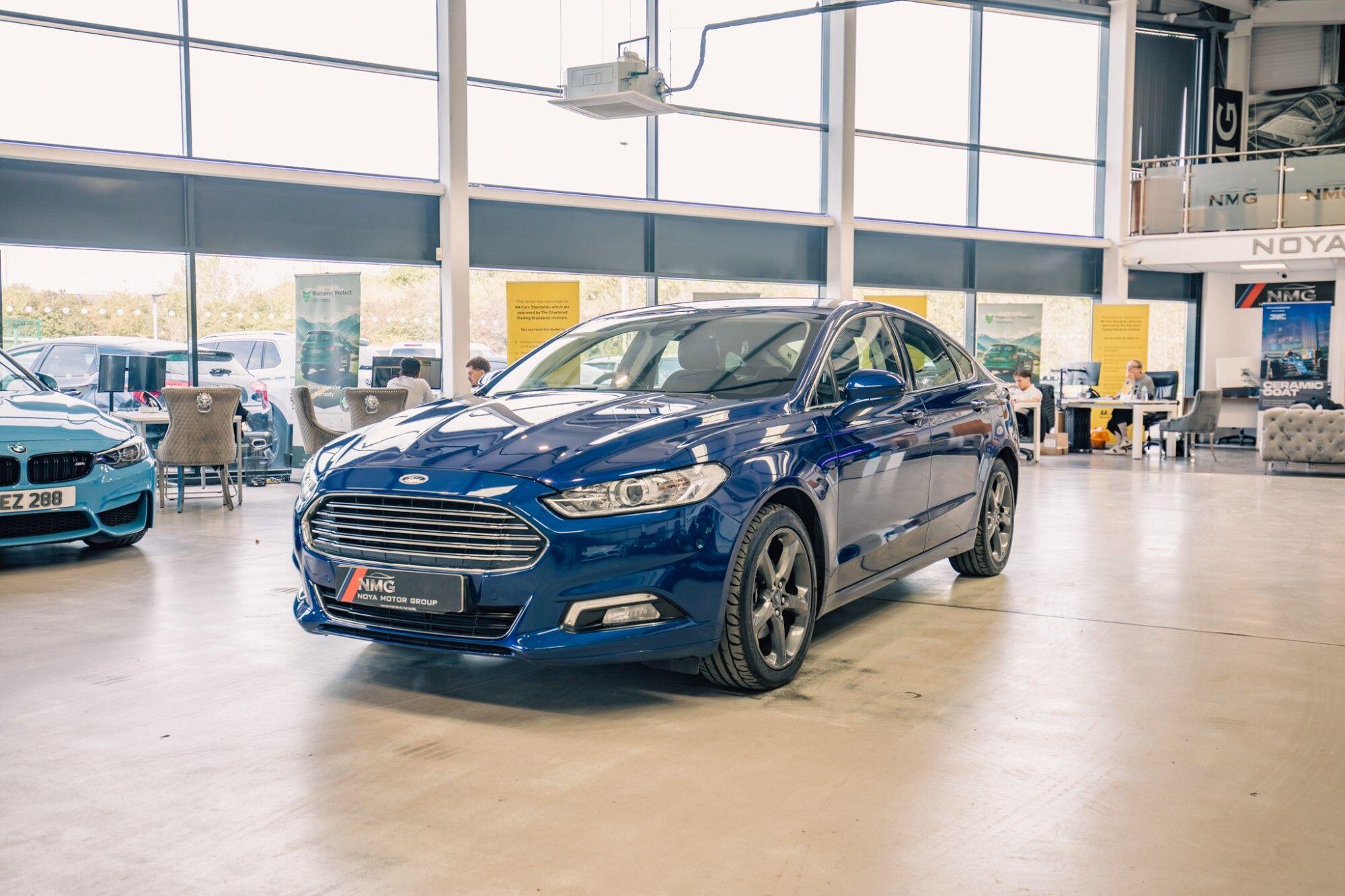 Ford Mondeo view 24