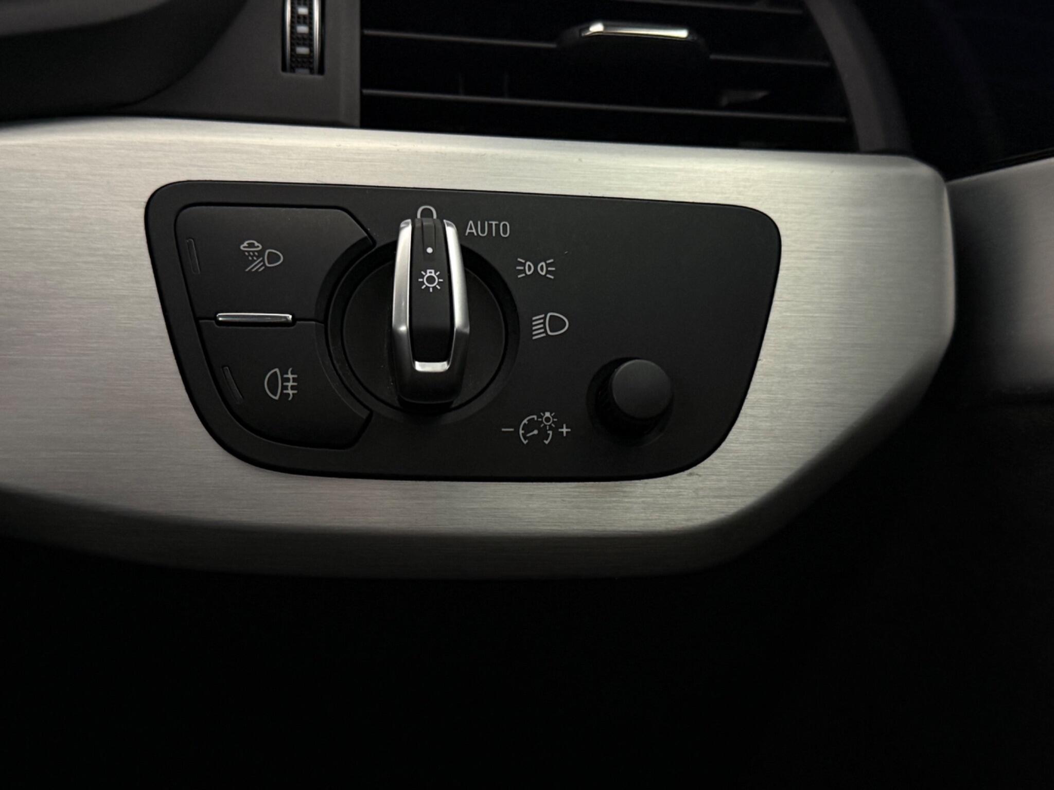 Audi A4 view 20