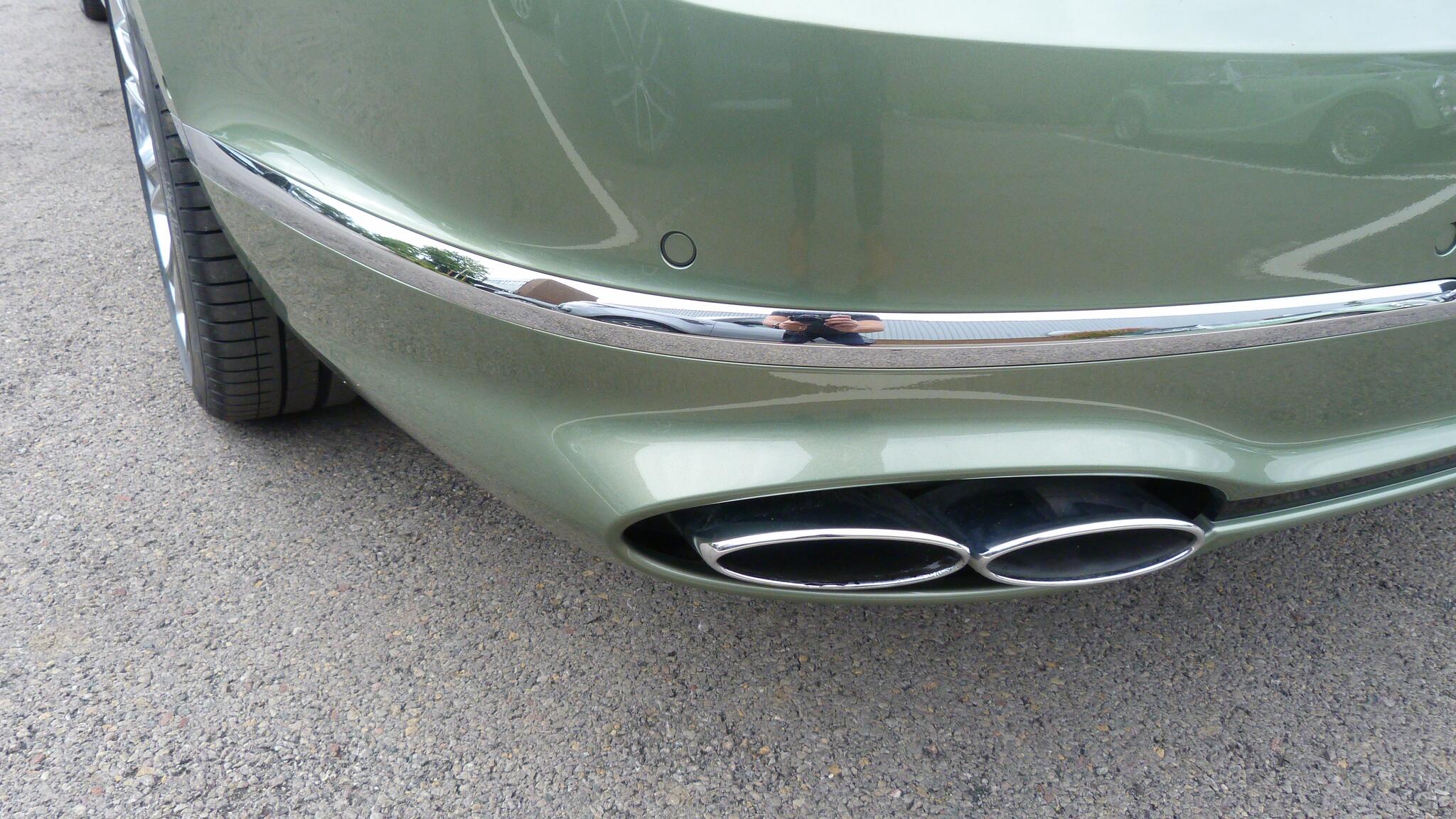 Bentley Flying Spur view 45