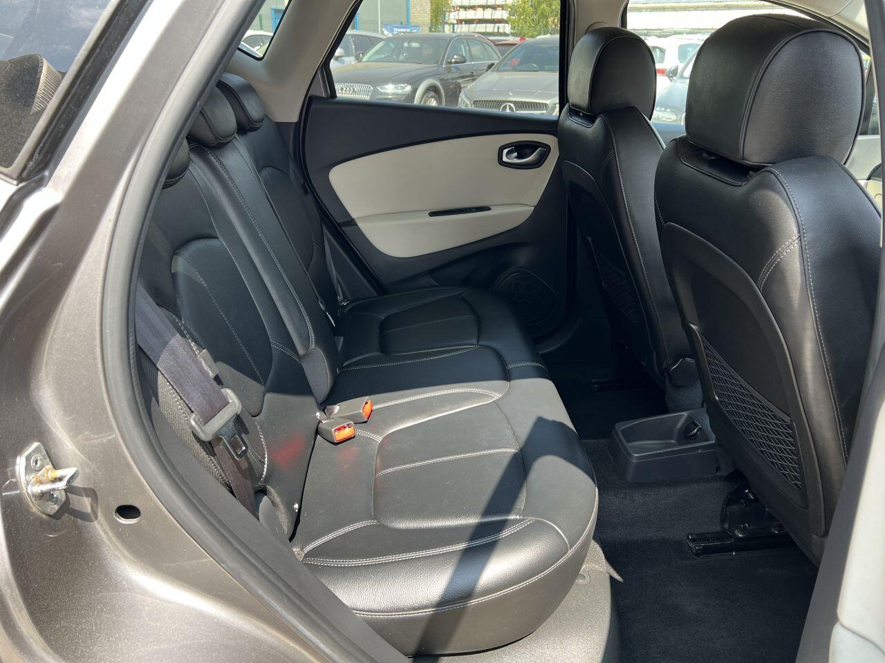 Renault Captur view 18
