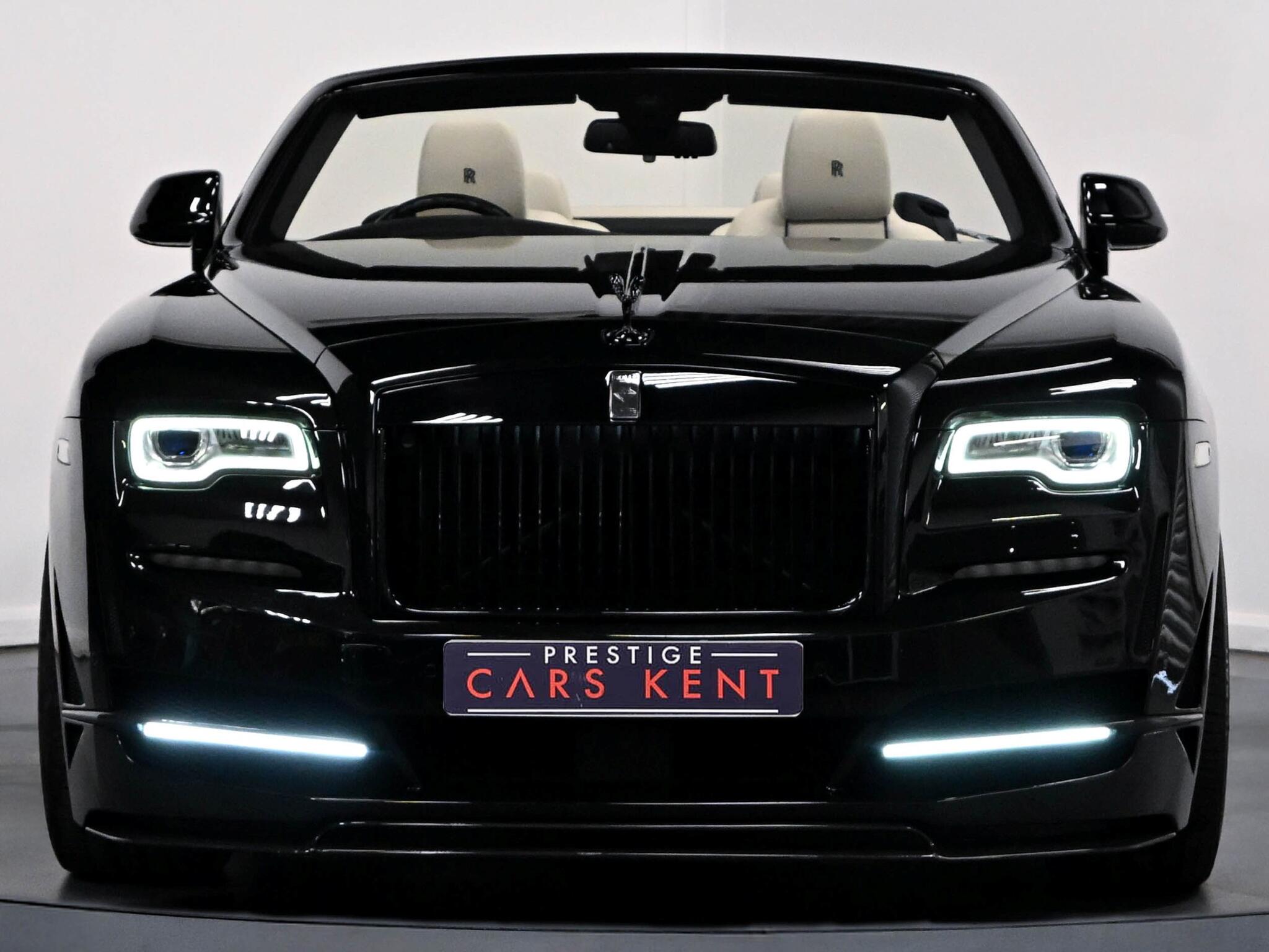 Rolls-Royce Dawn view 7