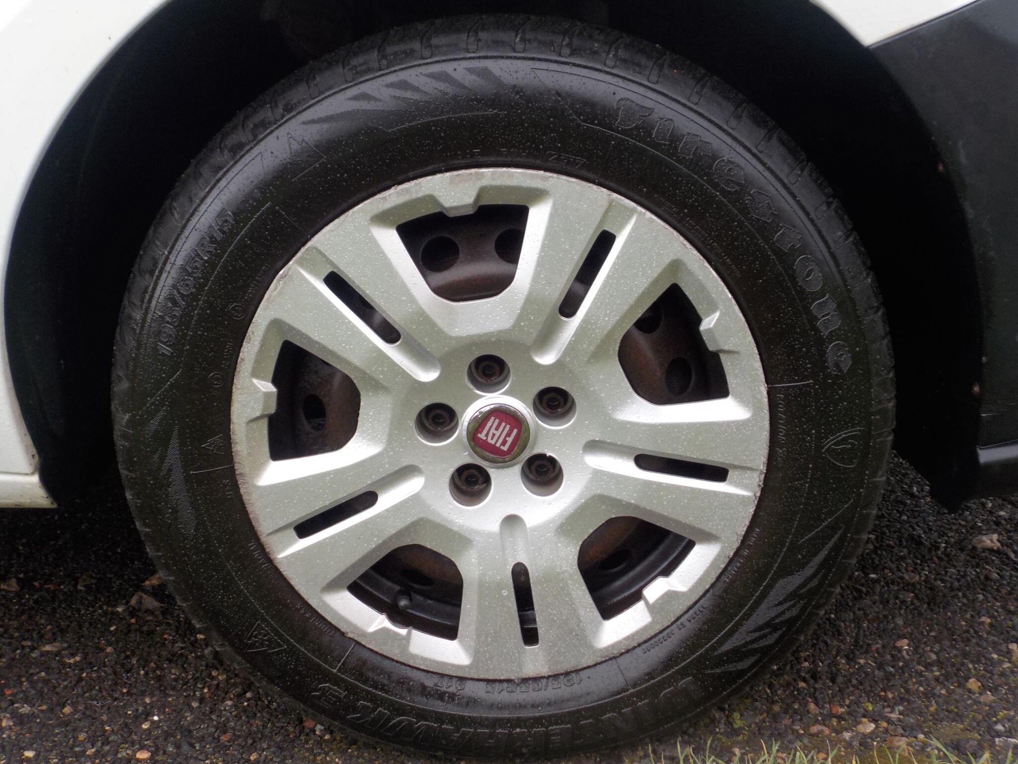 Fiat Doblo 1.3 JTD MultiJet 16v L1 H1 4dr